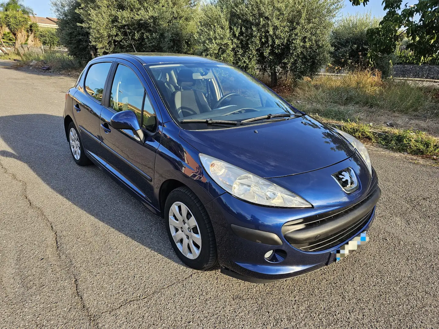 Peugeot 207 5p 1.4 hdi XS - 1