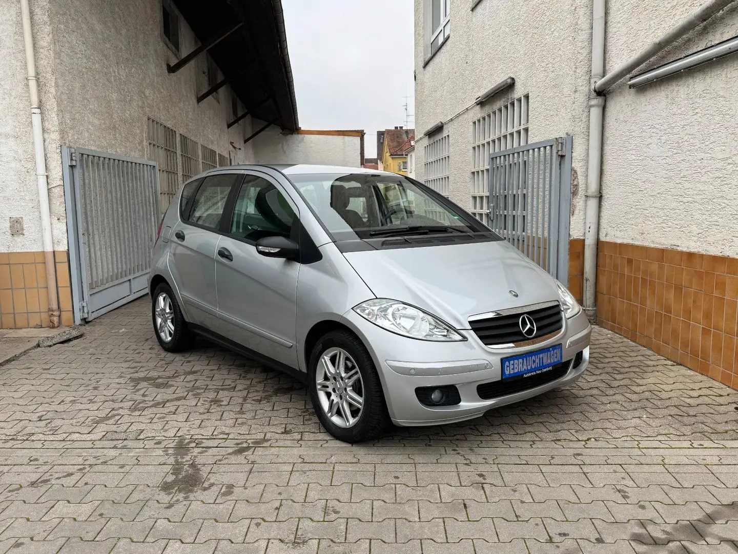 Mercedes-Benz A 170 *Automatik*Klima*PDC*Alu*TÜV Silber - 1