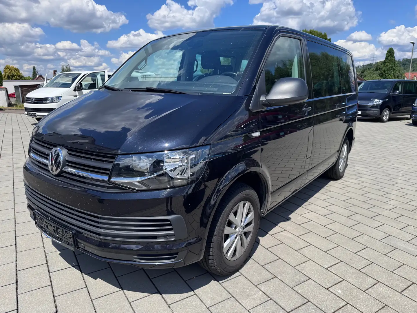 Volkswagen T6 Multivan Multivan/Standheizung/7-Sitzer/Climatronic/Navi Noir - 1