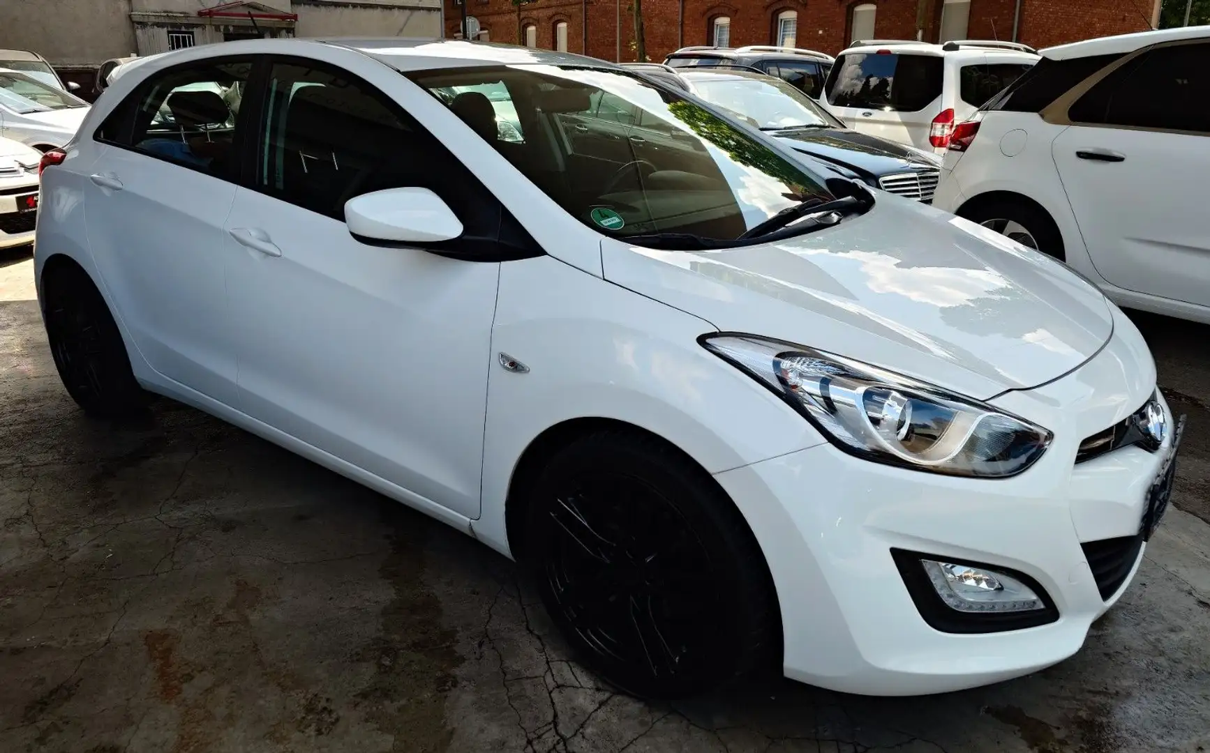 Hyundai i30 Classic 1.4i KLIMA/PDC/SHZ/TEMPOMAT/80TKM Blanco - 2