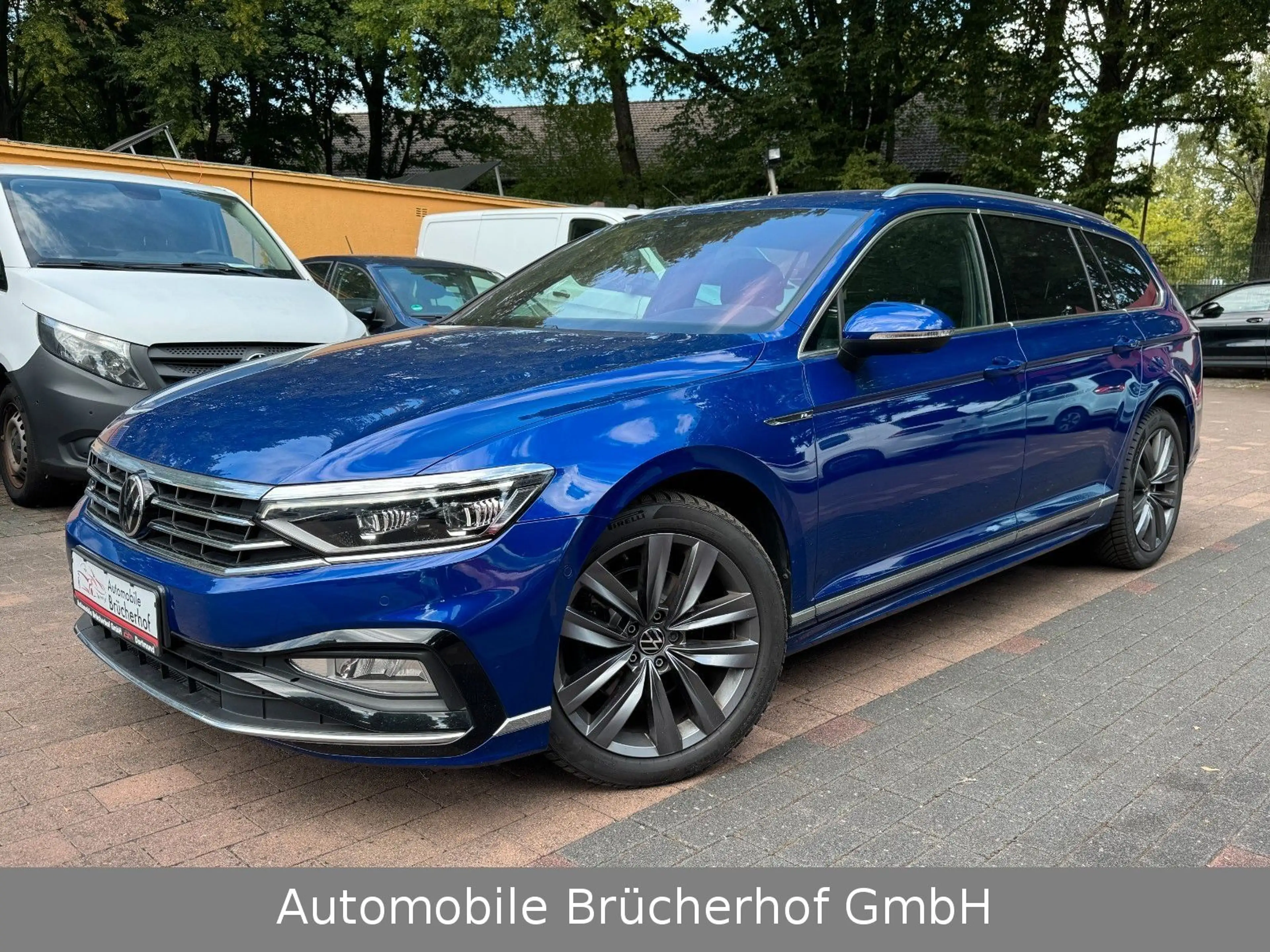 Volkswagen Passat Variant R-Line/Navi+/IQ-Light/Kam/AHK/HUD