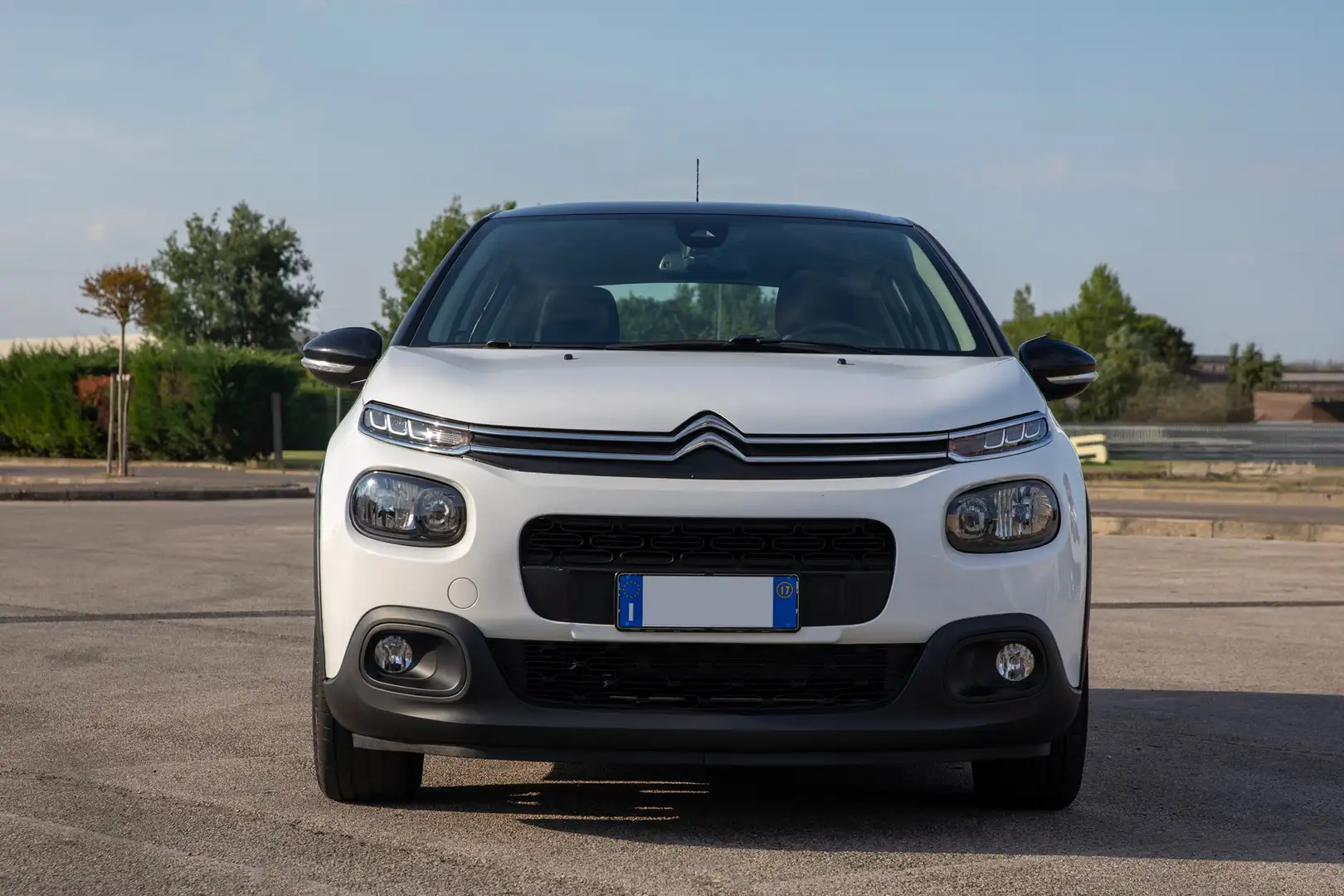 Citroen C3 C3 III 2017 1.6 bluehdi Live s Bianco - 2