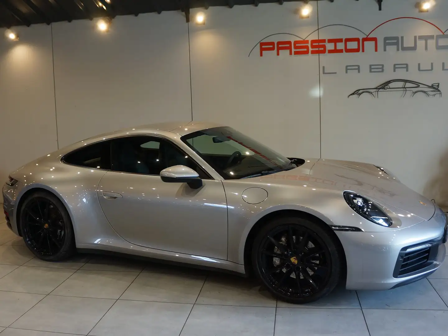 Porsche 992 911 Carrera Coupé 3.0i 385 PDK Gris - 2
