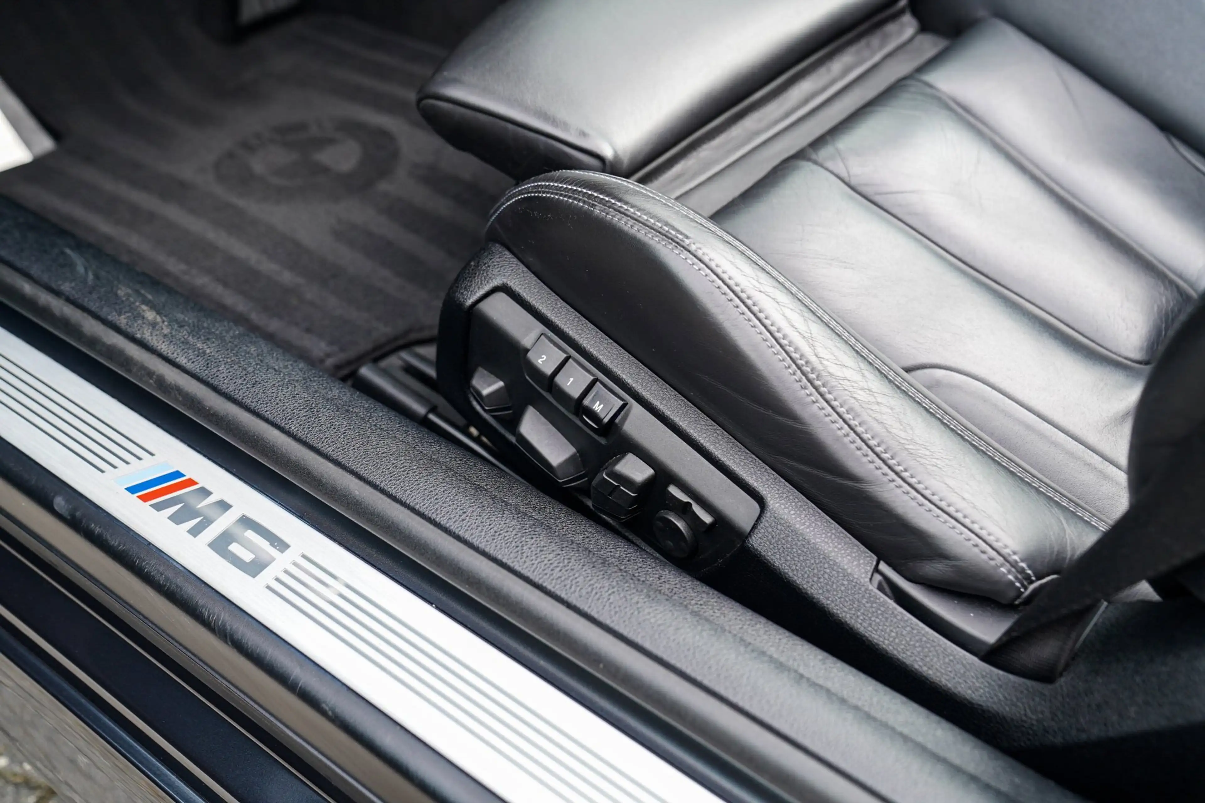 BMW M6 6-serie Cabrio | Carbon | 360 cam | Head up Displa — photo 29