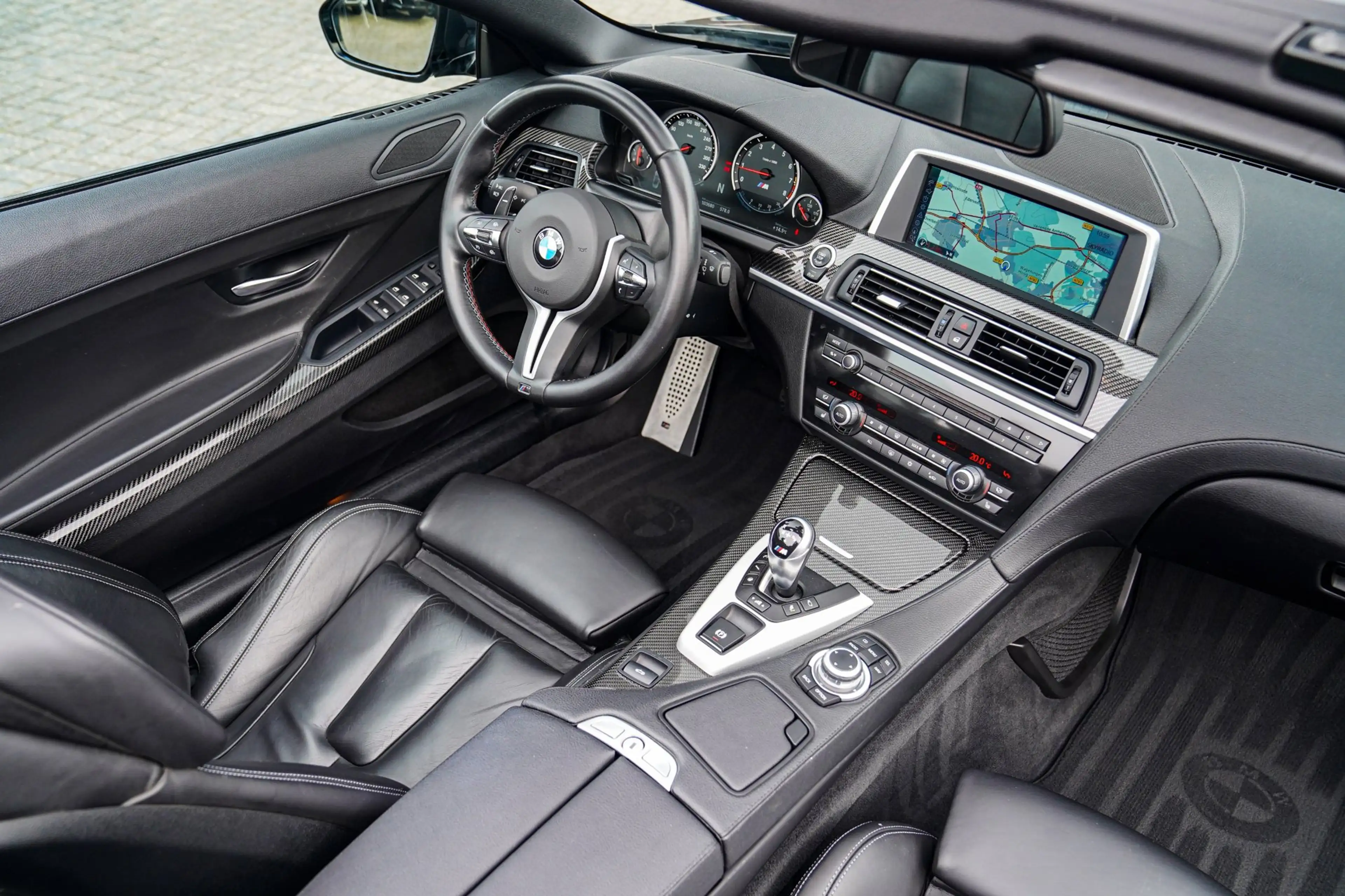 BMW M6 6-serie Cabrio | Carbon | 360 cam | Head up Displa — photo 18