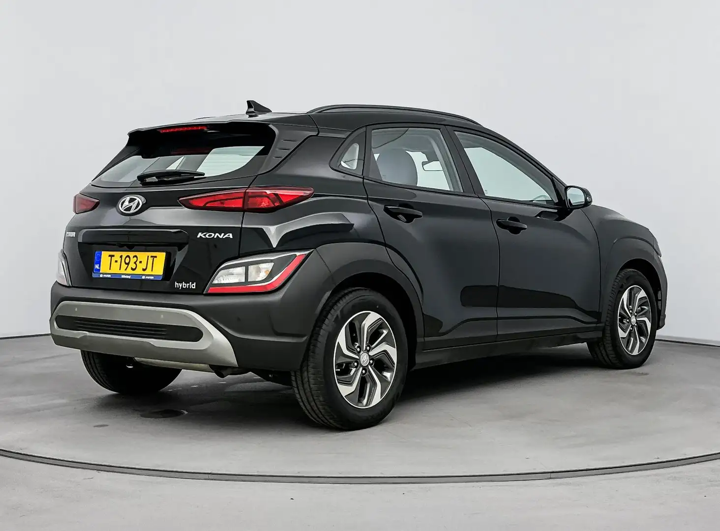 Hyundai KONA 1.6 GDI HEV Comfort Smart | ACTIE! | Navigatie | C Zwart - 2