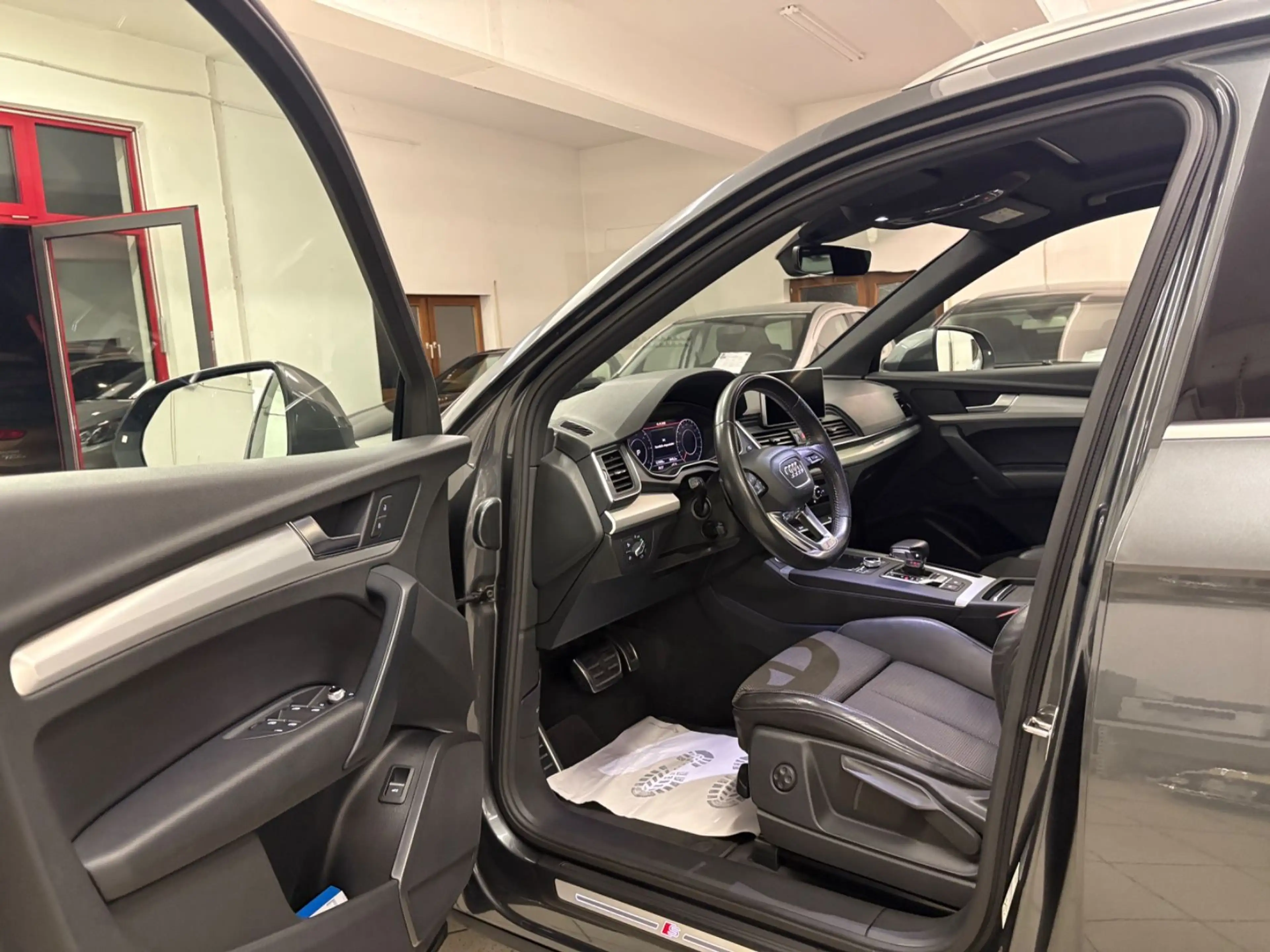 Audi Q5 50 TDI quattro sport *LED*Luft*20Zoll*S-Line* — photo 14
