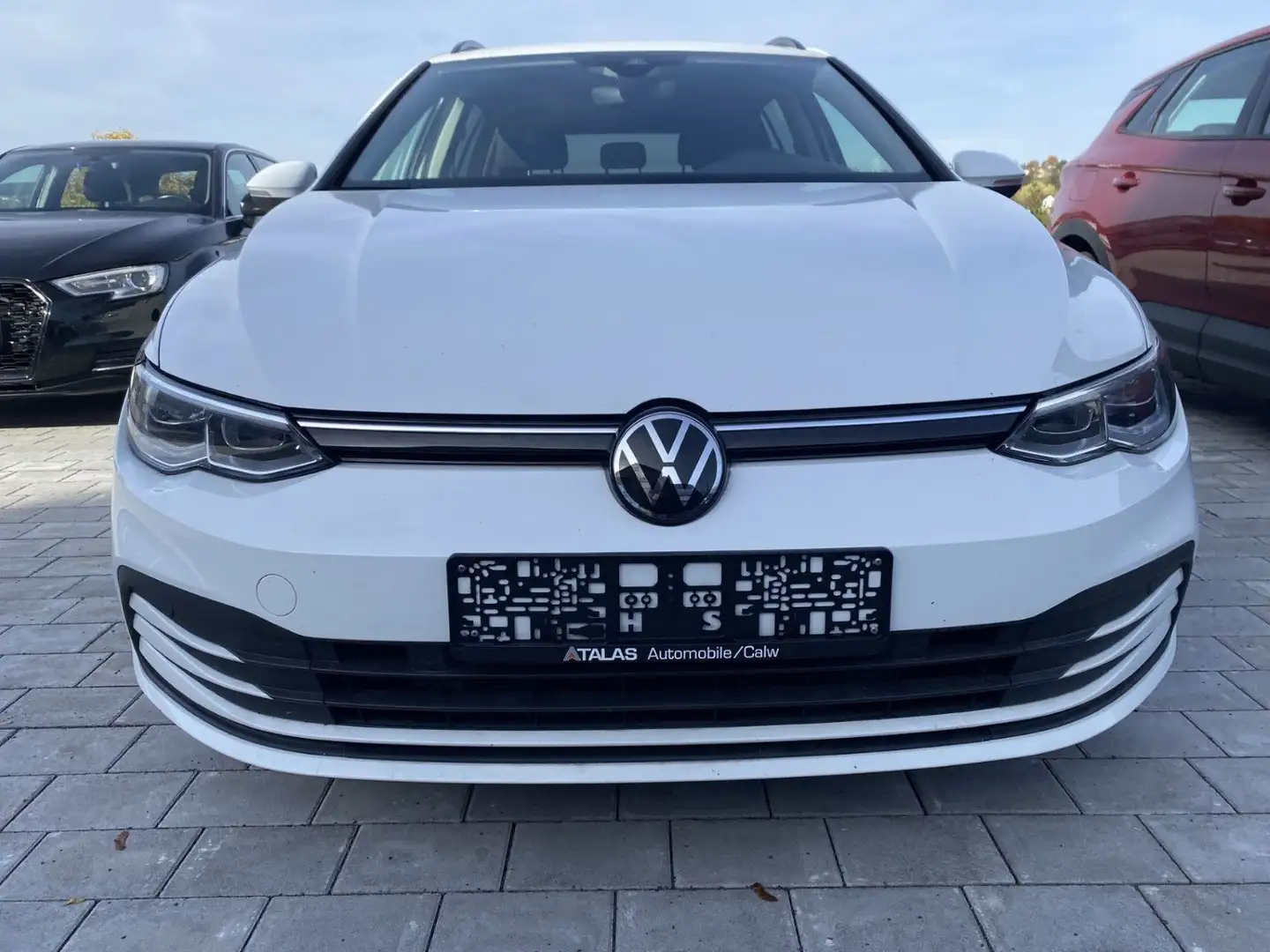 Volkswagen Golf VIII 2.0 TDI Variant Life Weiß - 2