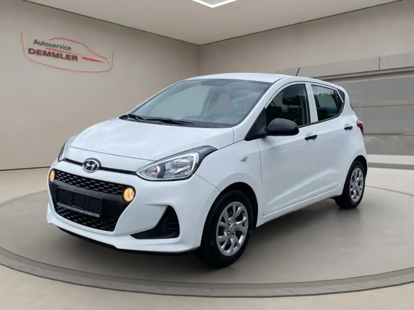 Hyundai i10 Basis 1.0 Bianco - 1