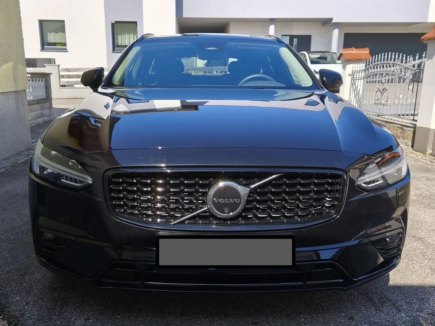 Volvo V90 V90 B4 Ultimate Dark Geartronic PANO HuD Leder - 2