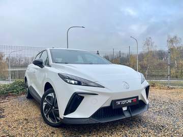 51 kWh Standard LED/CARPLAY/CLIM-AUTO/ACC/PDC