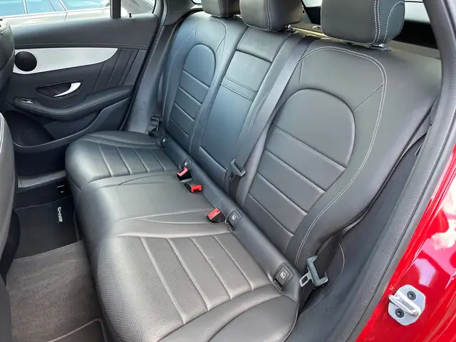 Mercedes-Benz 300 view 13