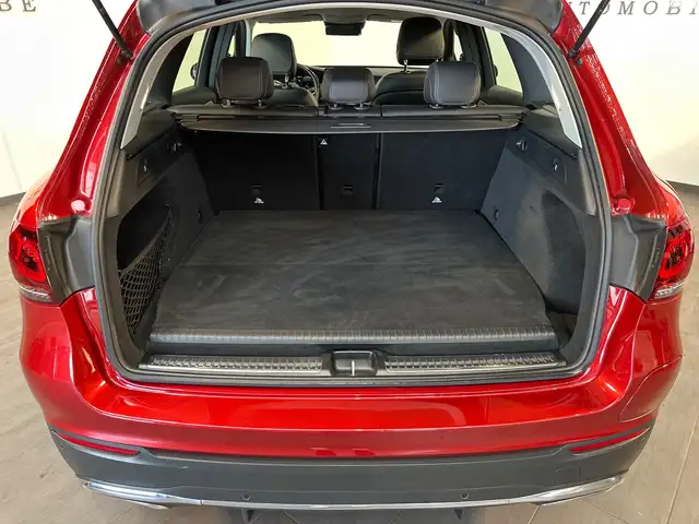Mercedes-Benz 300 view 6