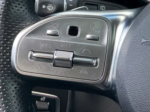 Mercedes-Benz 300 view 15
