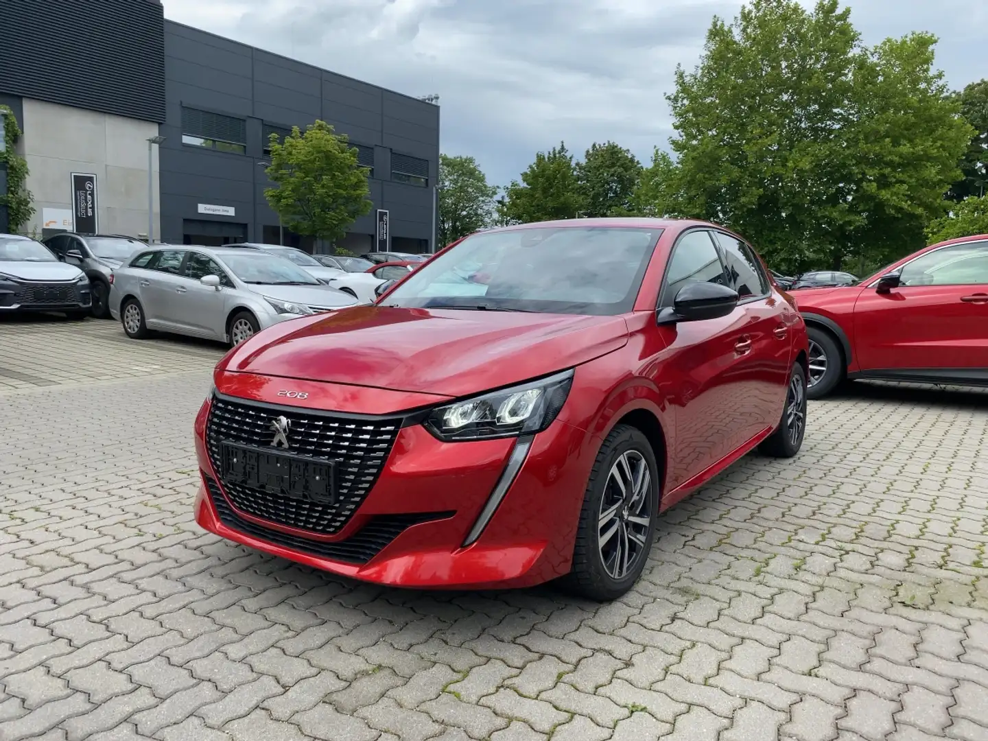 Peugeot 208 1.2 100 Allure Top Gewarteter Kleinwagen Rot - 1