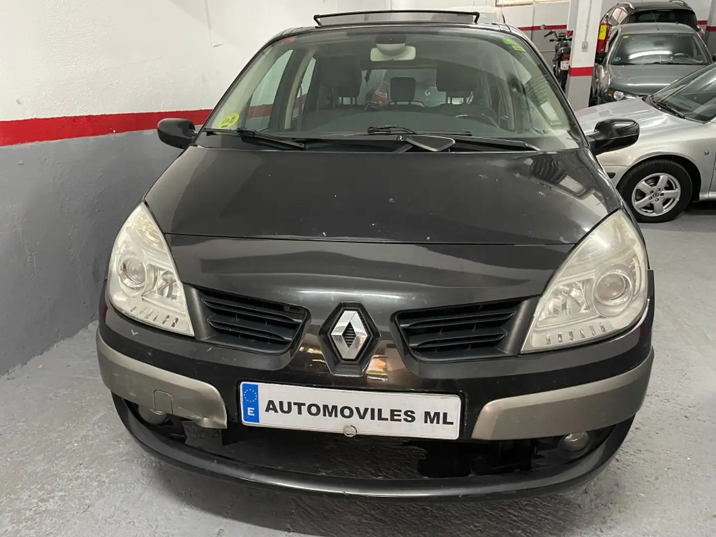 Renault Scenic 1.5DCI Dynamique 105 eco2 Fekete - 2