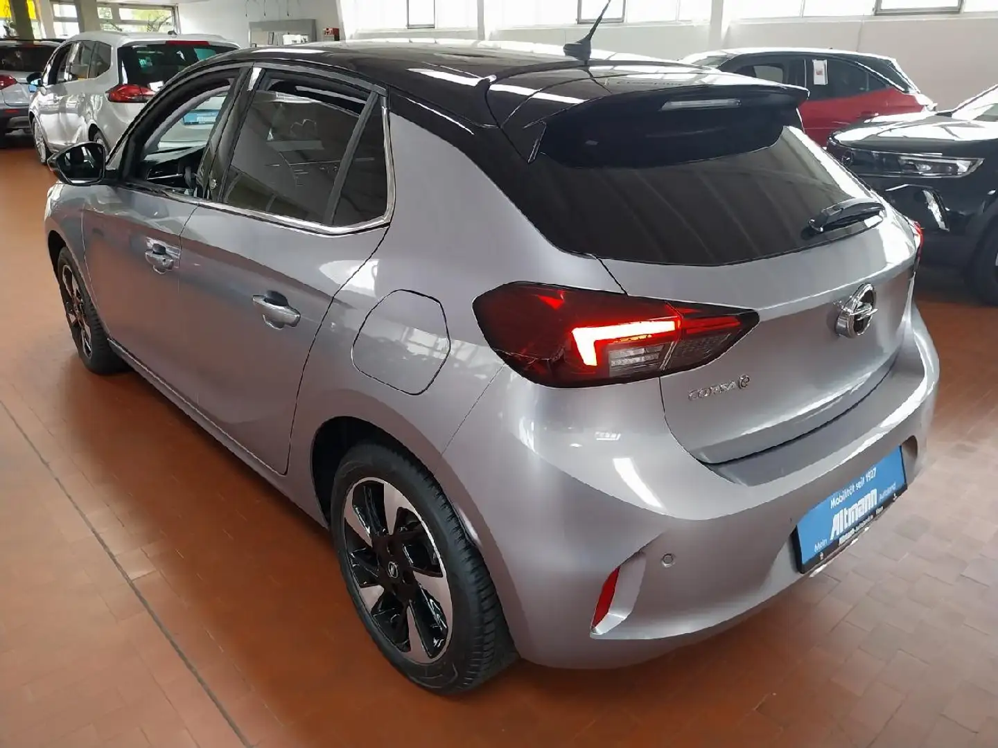 Opel Corsa e Elegance Matrix SHZ LHZ Navi Kam Key-Go - 2