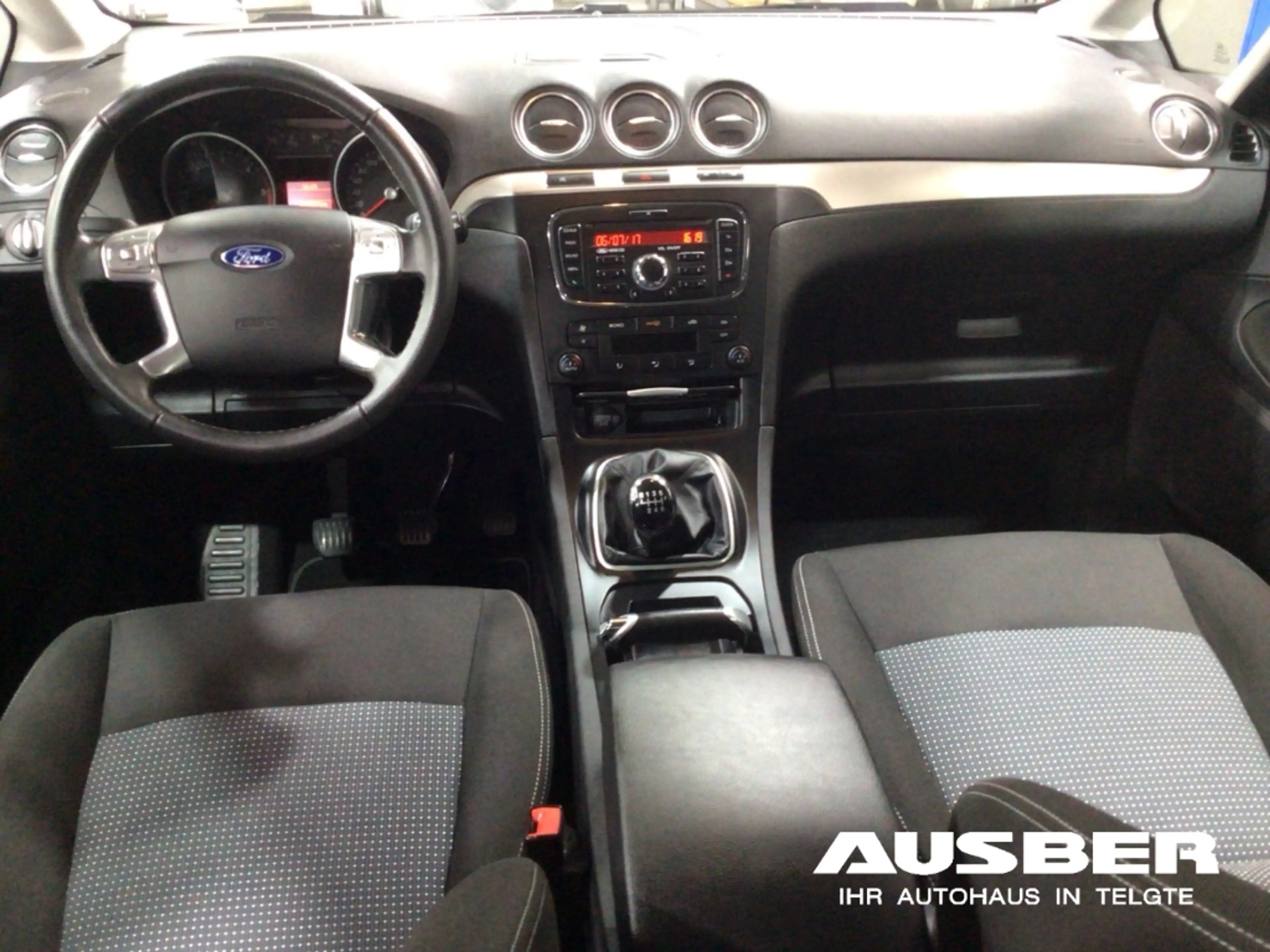 Ford Galaxy Trend 7 Sitze erst 65.359km 1. Hand — photo 9