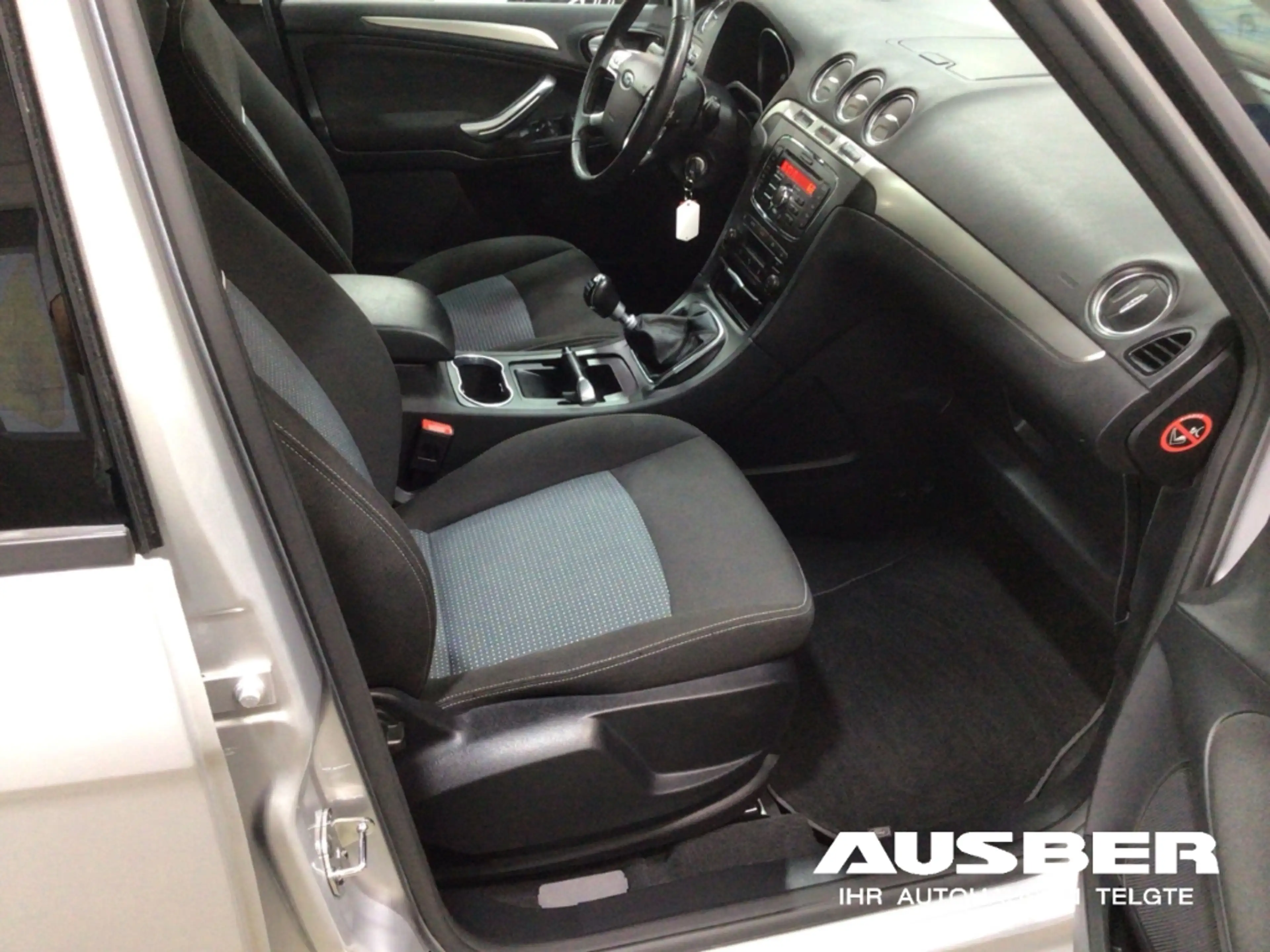 Ford Galaxy Trend 7 Sitze erst 65.359km 1. Hand — photo 15