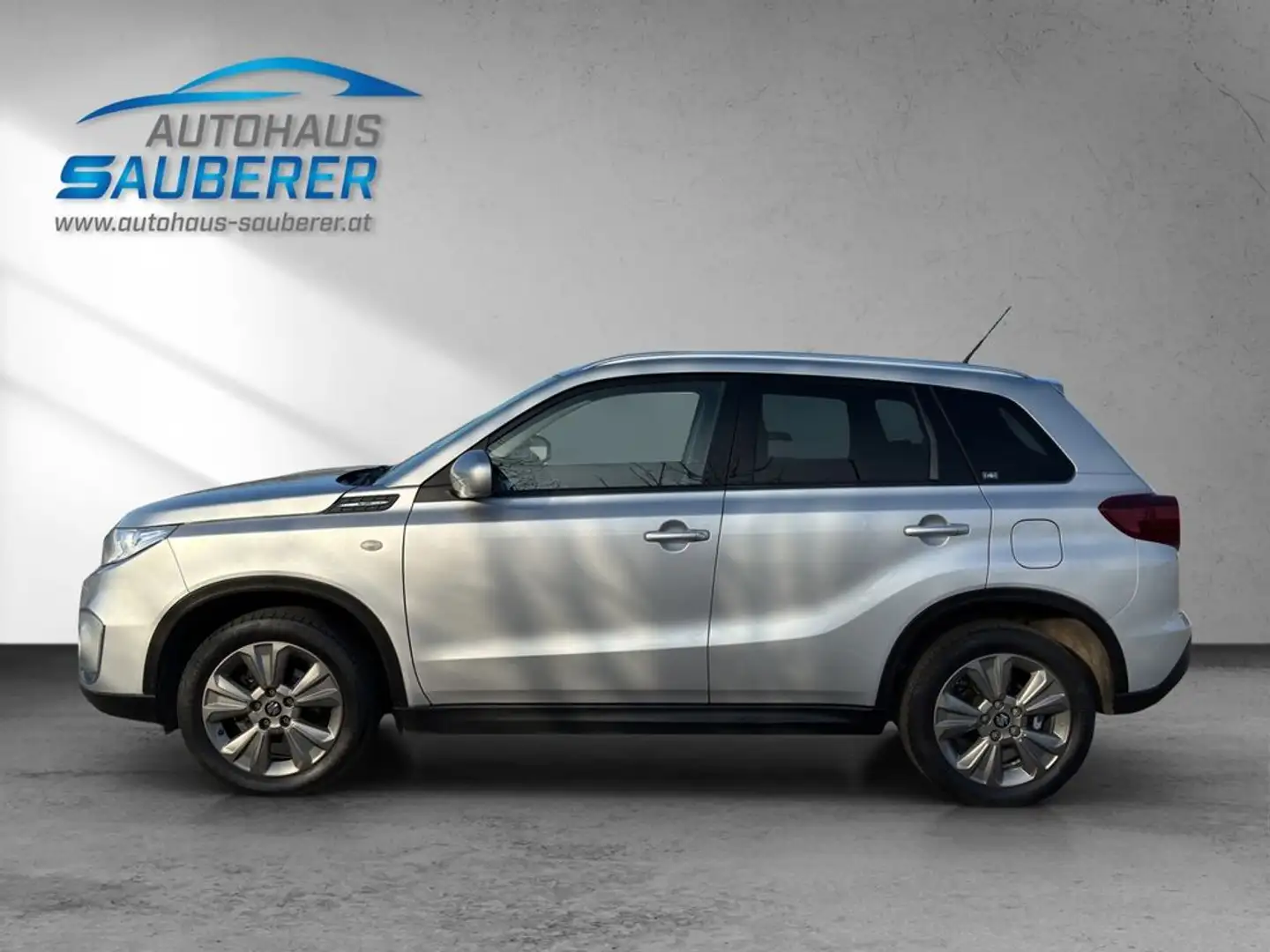 Suzuki Vitara 1,0 DITC *Shine* I ANHÄNGEVORRICHTUNG I Silber - 2