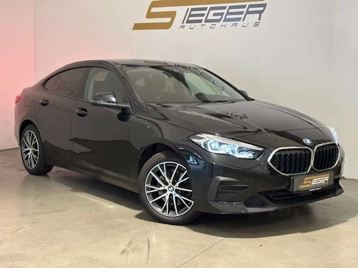 BMW 216 d Gran Coupe Aut. Schwarz - 1
