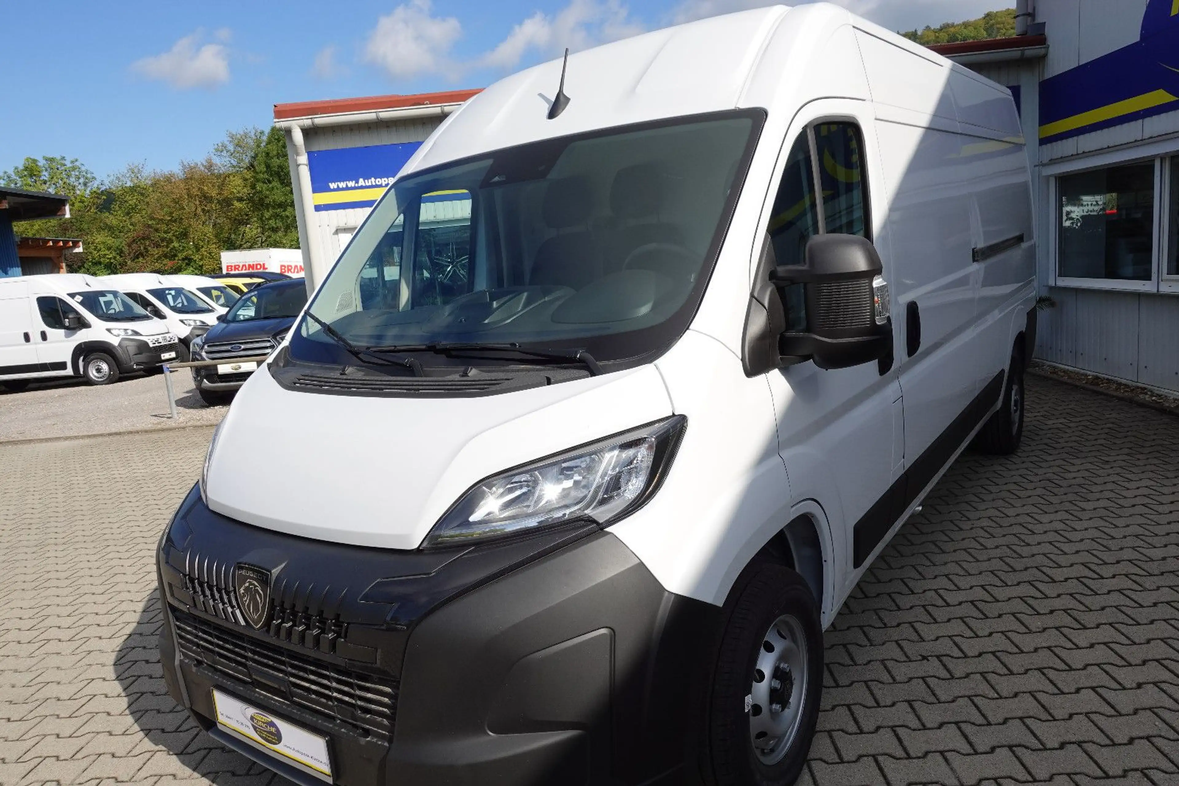 Peugeot Boxer Kasten 335 L3H2 BlueHDi 140 2 Schiebetüren — photo 10
