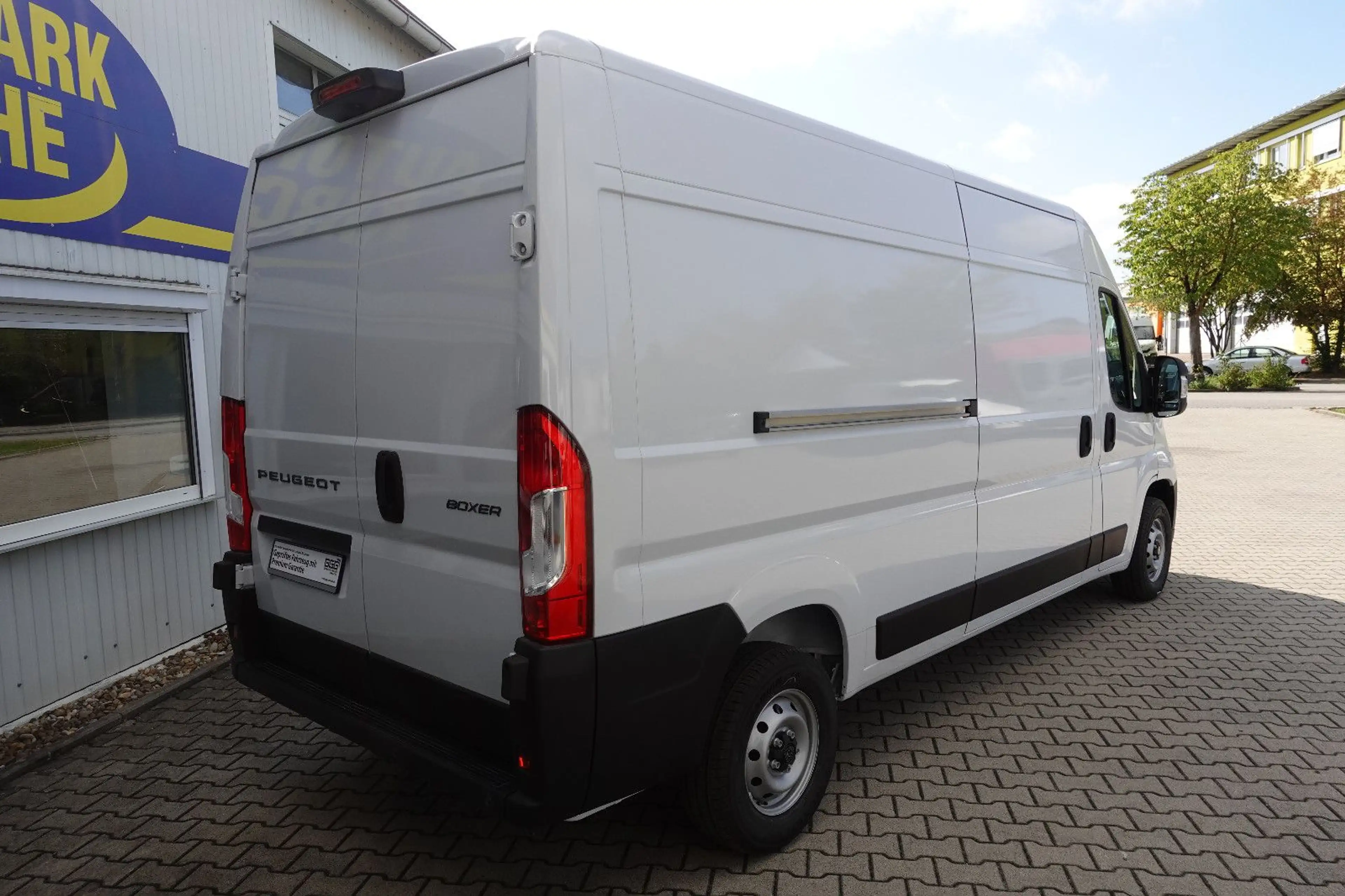 Peugeot Boxer Kasten 335 L3H2 BlueHDi 140 2 Schiebetüren