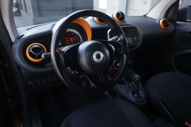 Smart Fortwo view 8