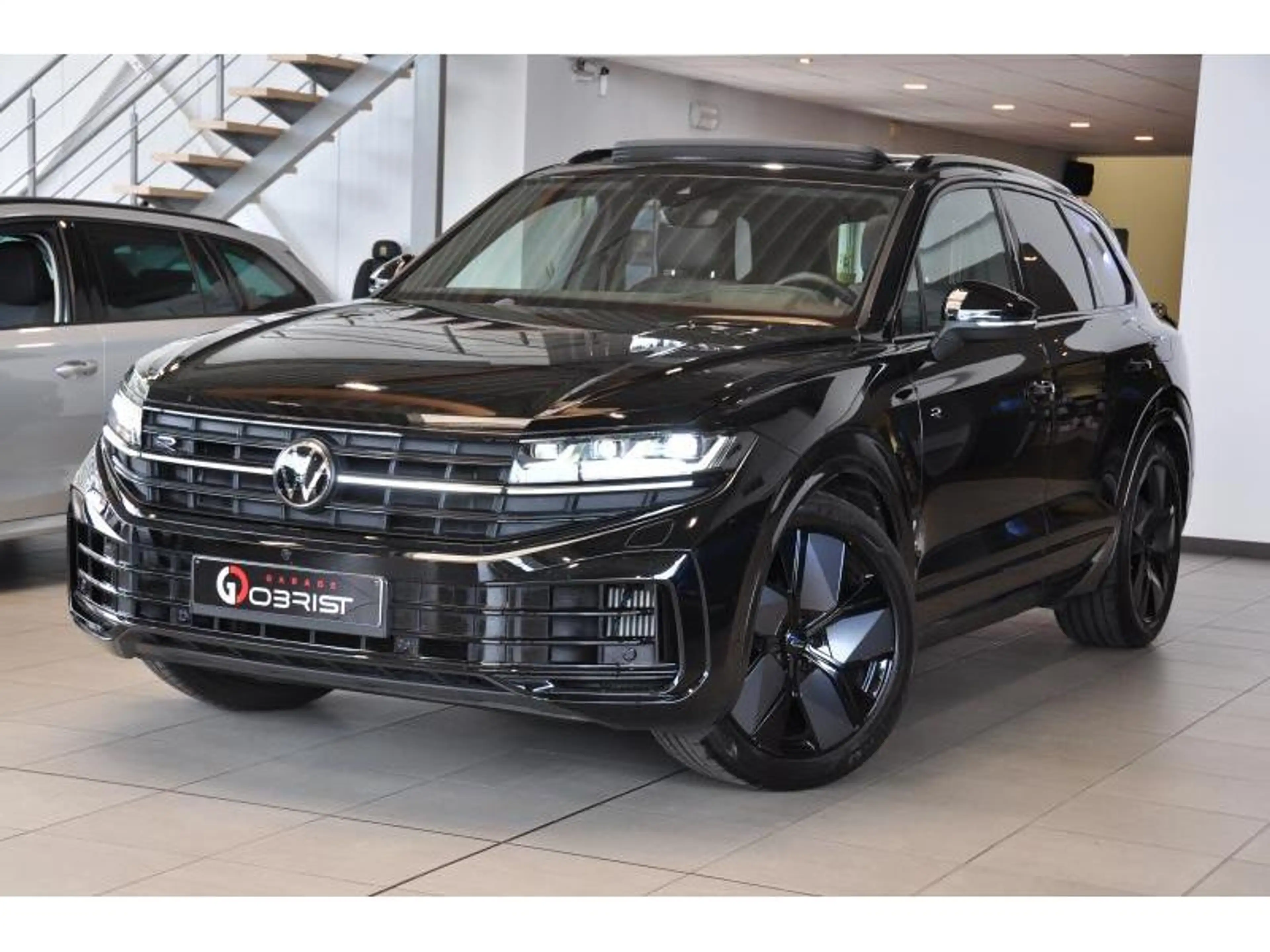 Volkswagen Touareg Full R Hybride 462pk-Pano-Matrix-360°Camera-leder — photo 2