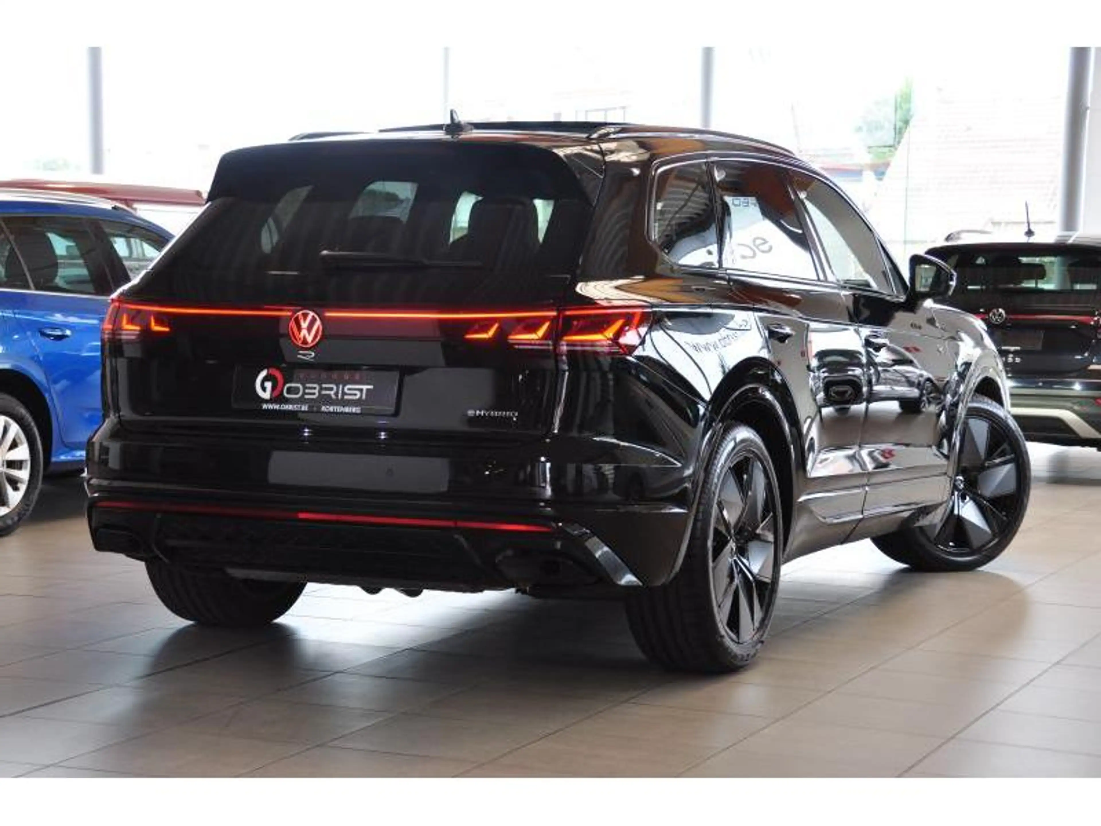Volkswagen Touareg Full R Hybride 462pk-Pano-Matrix-360°Camera-leder — photo 7
