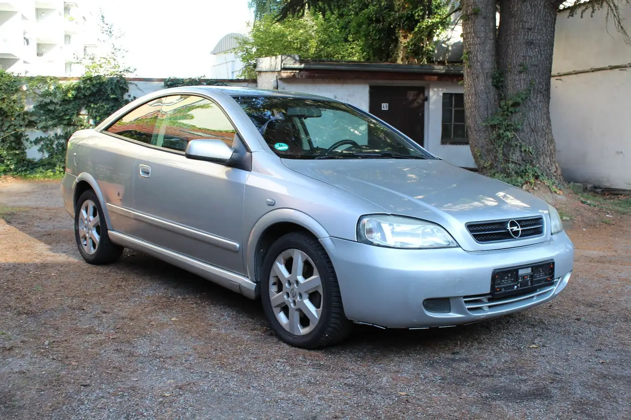 Opel Astra Coupé 2.2 16V*TÜV NEU*Bertone*, foto 7