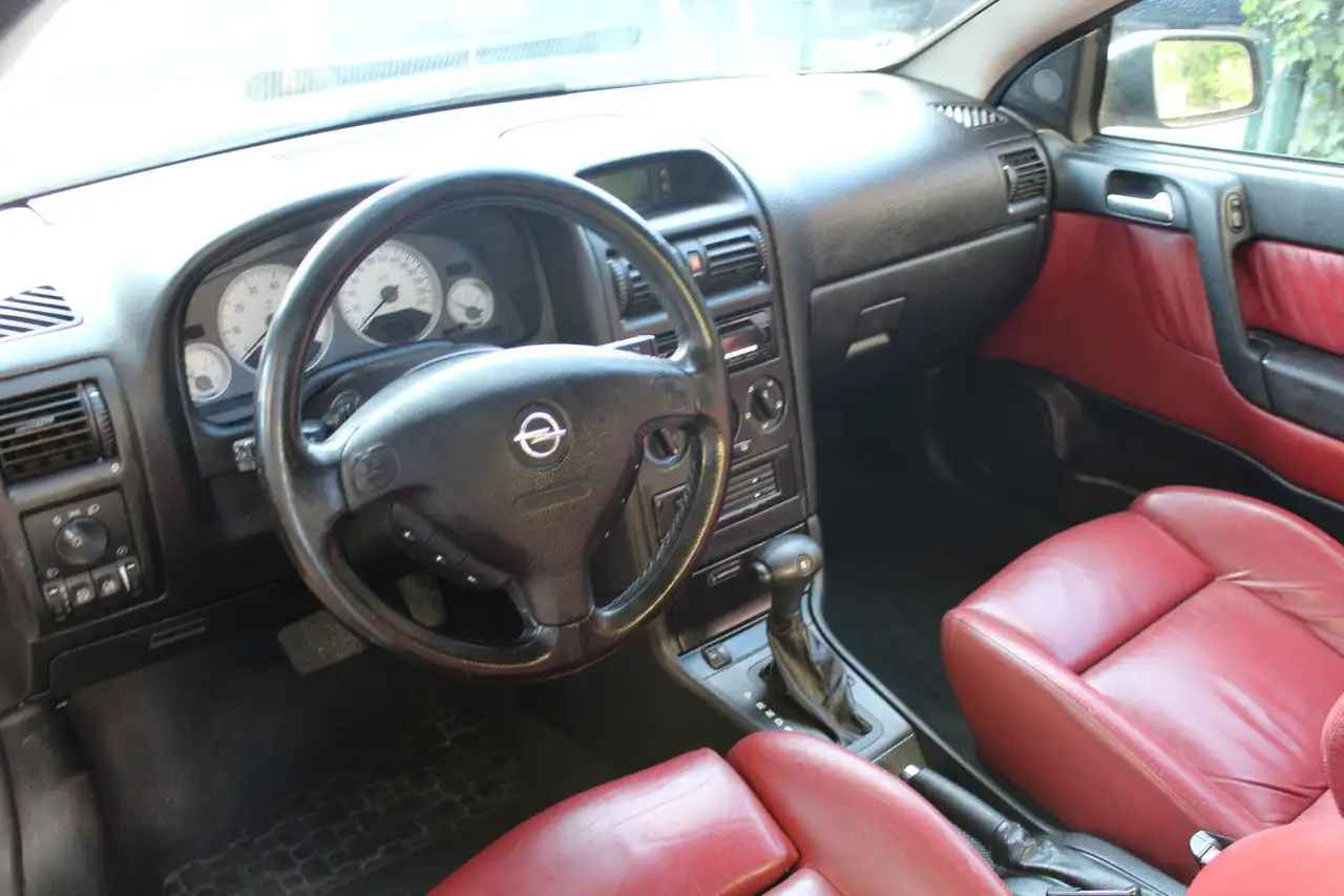 Opel Astra Coupé 2.2 16V*TÜV NEU*Bertone*, foto 11