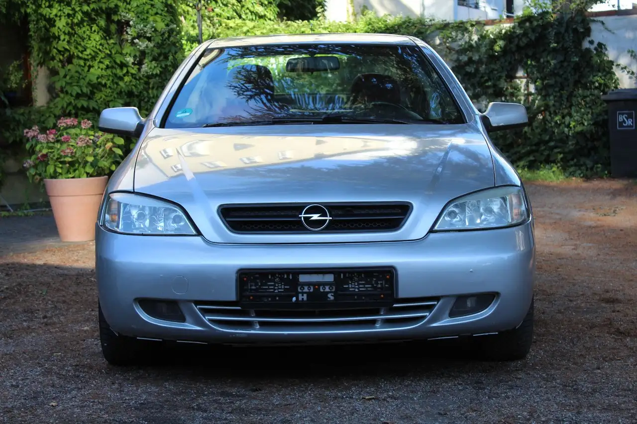 Opel Astra Coupé 2.2 16V*TÜV NEU*Bertone*, foto 8