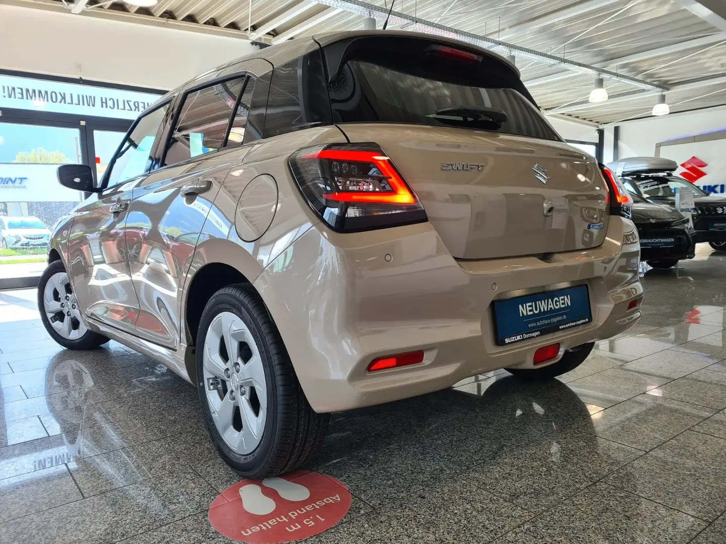Suzuki Swift 1.2 Comfort HYBRID  NEUES Modell!!! Beige - 2