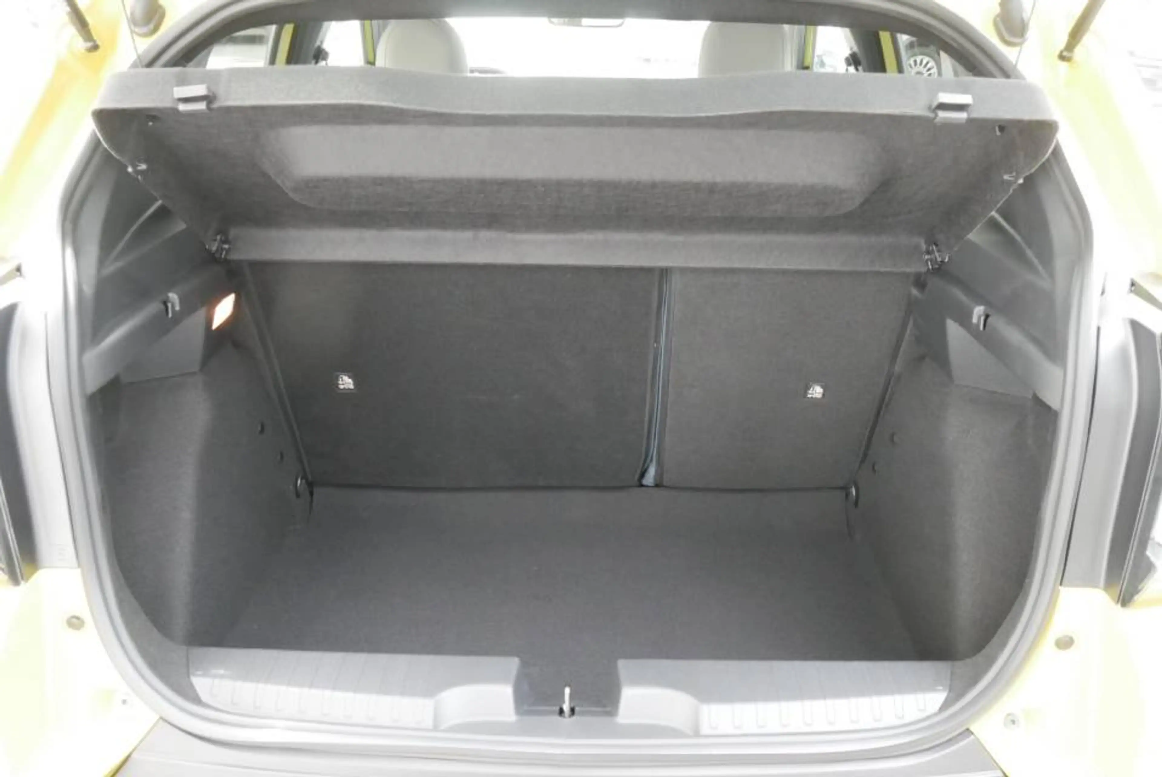 Fiat Grande Panda Hybrid la Prima Winterpaket (VOLL!) — photo 15