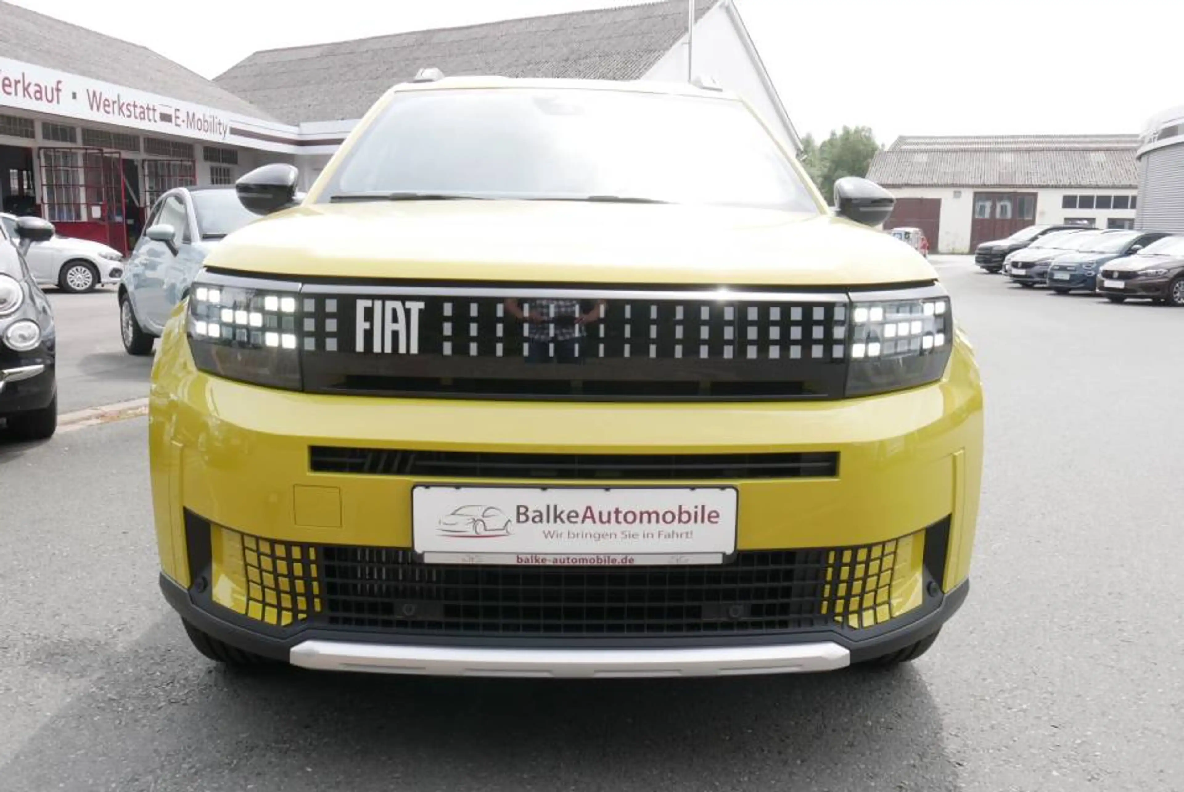 Fiat Grande Panda Hybrid la Prima Winterpaket (VOLL!) — photo 2