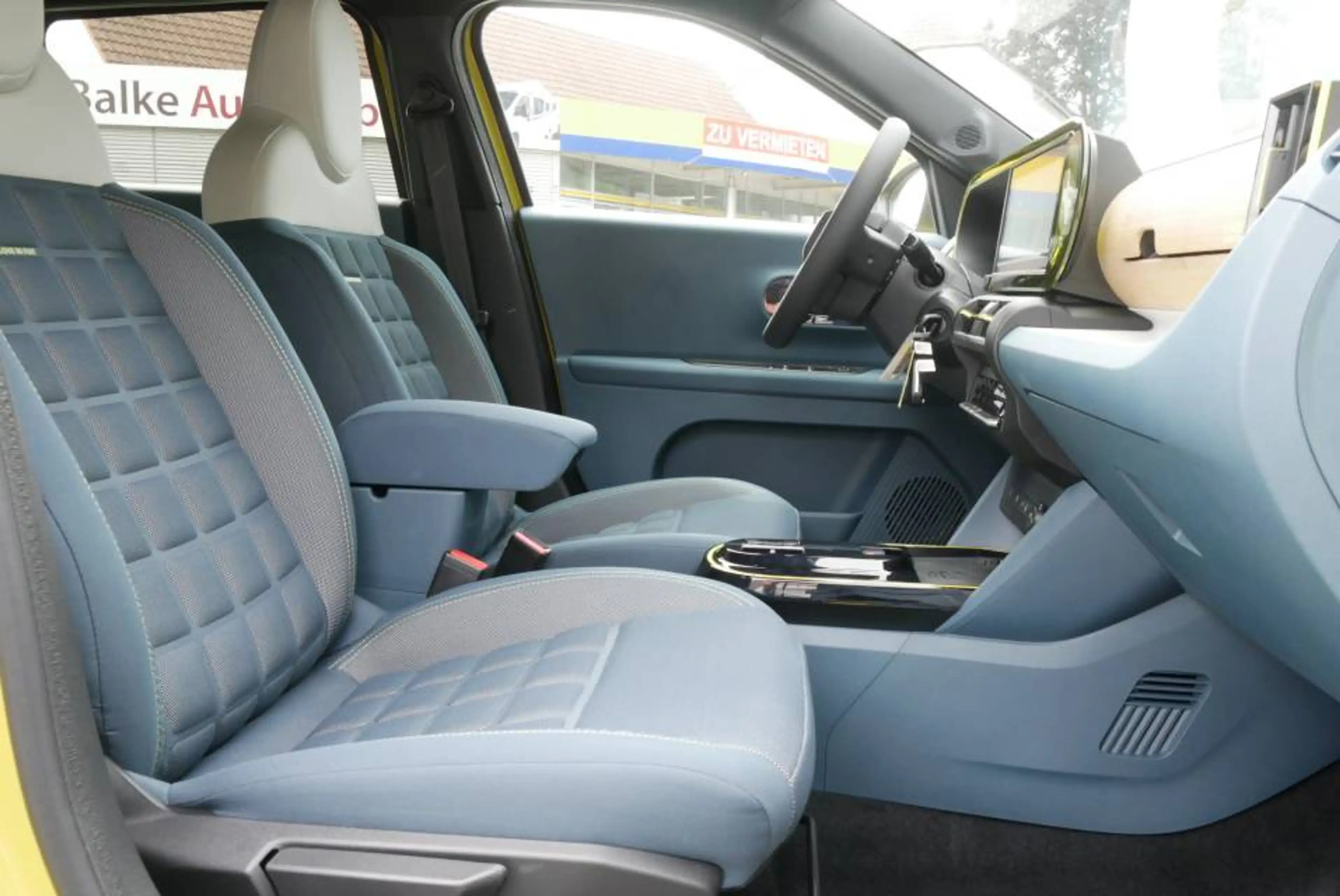 Fiat Grande Panda Hybrid la Prima Winterpaket (VOLL!) — photo 9