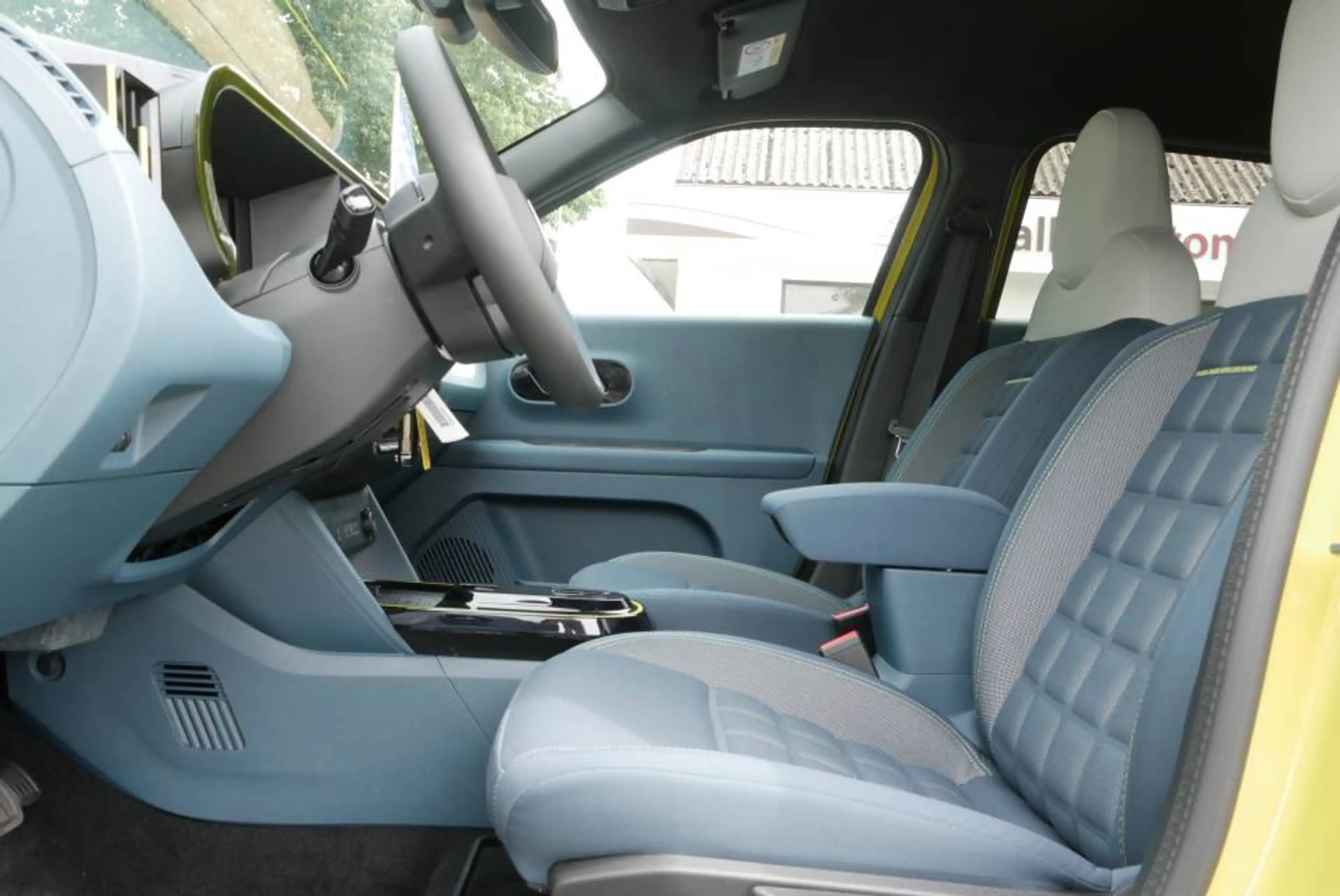 Fiat Grande Panda Hybrid la Prima Winterpaket (VOLL!) — photo 8