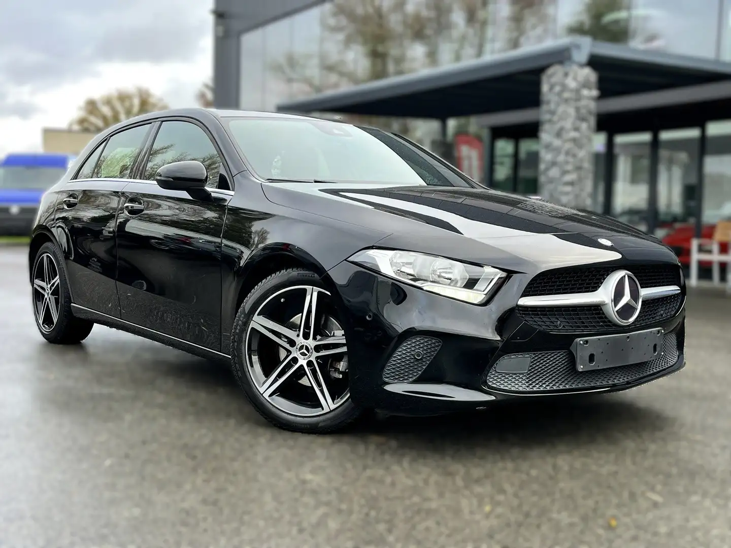 Mercedes-Benz A 180 7G-DCT STYLE / NAVIGATIE / CAMERA / PDC / WAARBORG Zwart - 1