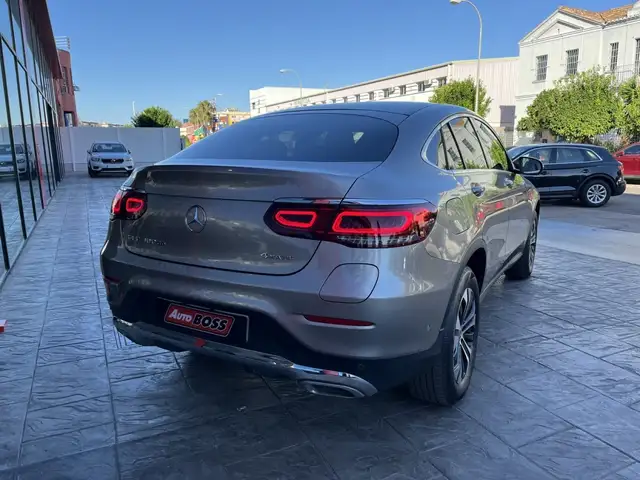 Mercedes-Benz GLC view 7
