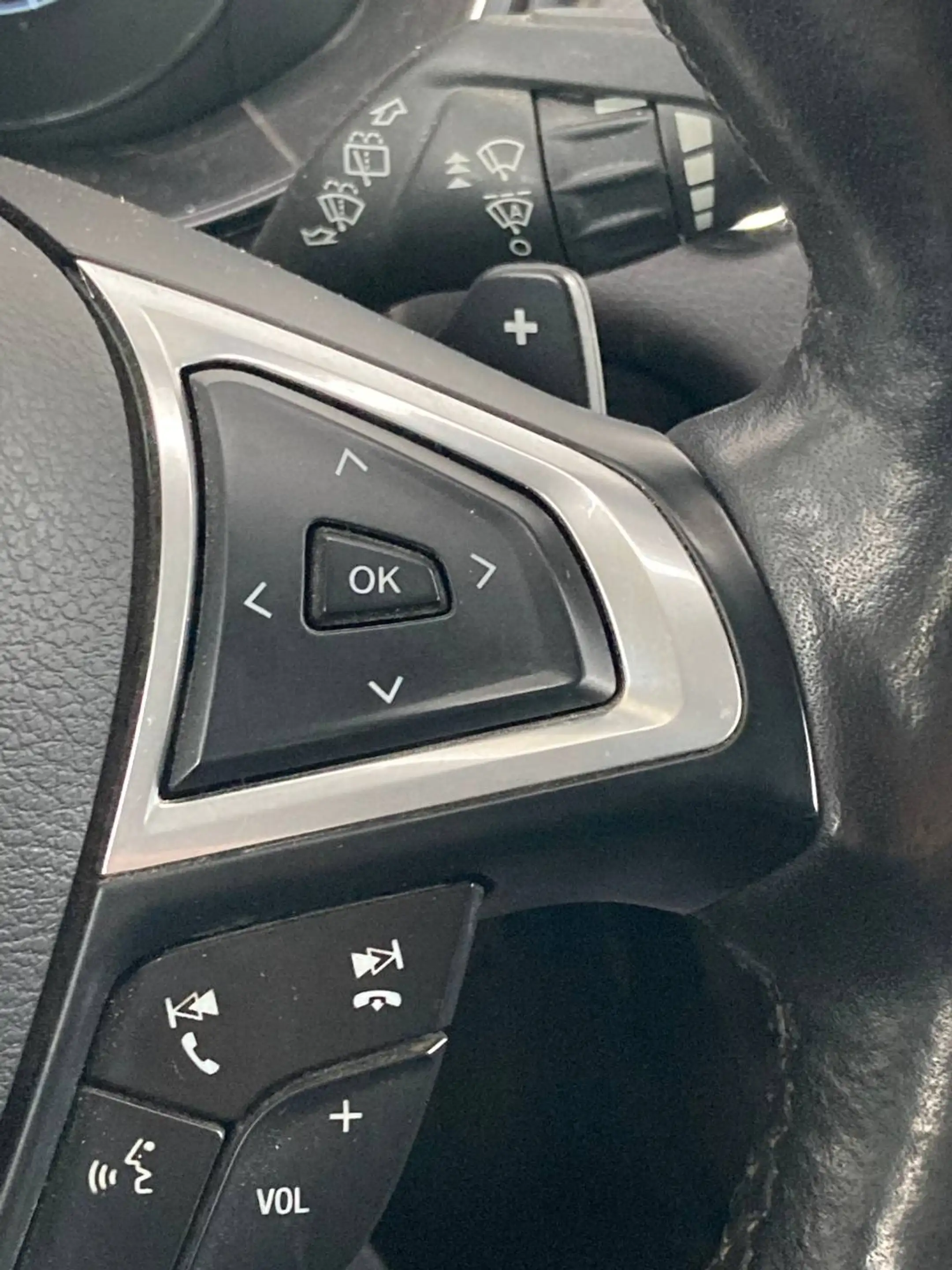 Ford Mondeo Mondeo Turnier 2.0 TDCi Titanium SYNC — photo 9