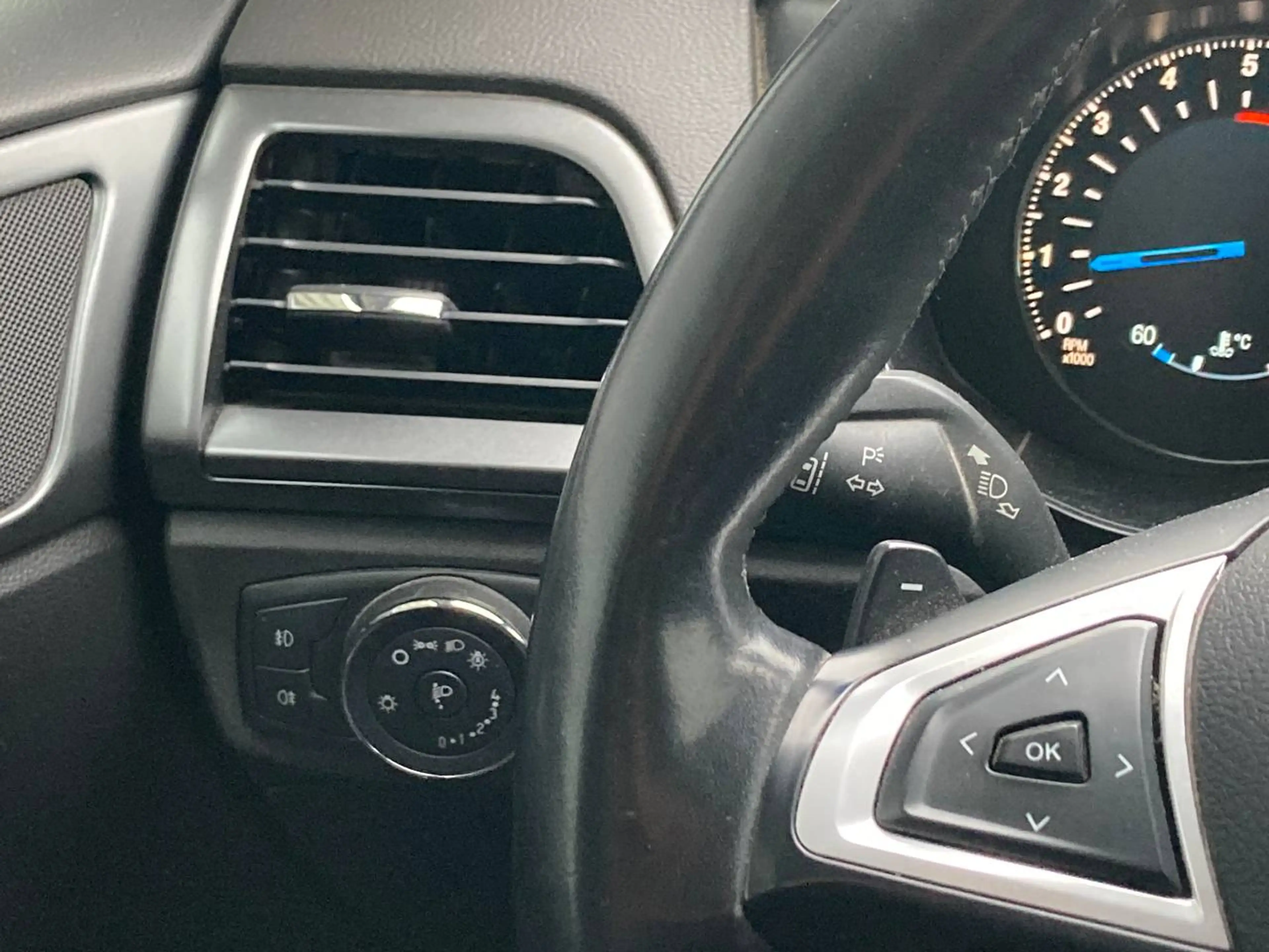 Ford Mondeo Mondeo Turnier 2.0 TDCi Titanium SYNC — photo 8