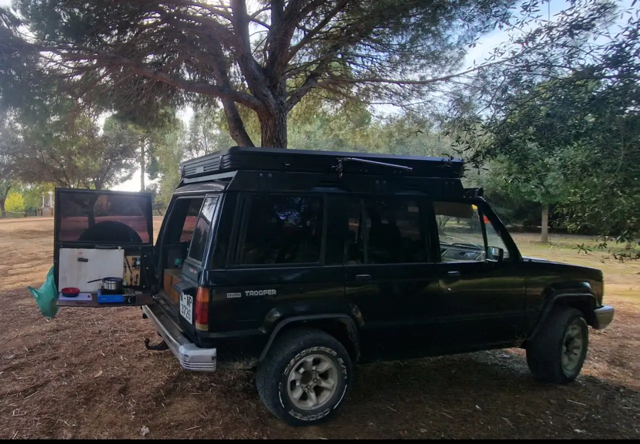Isuzu Trooper TD 5P Largo, foto 3