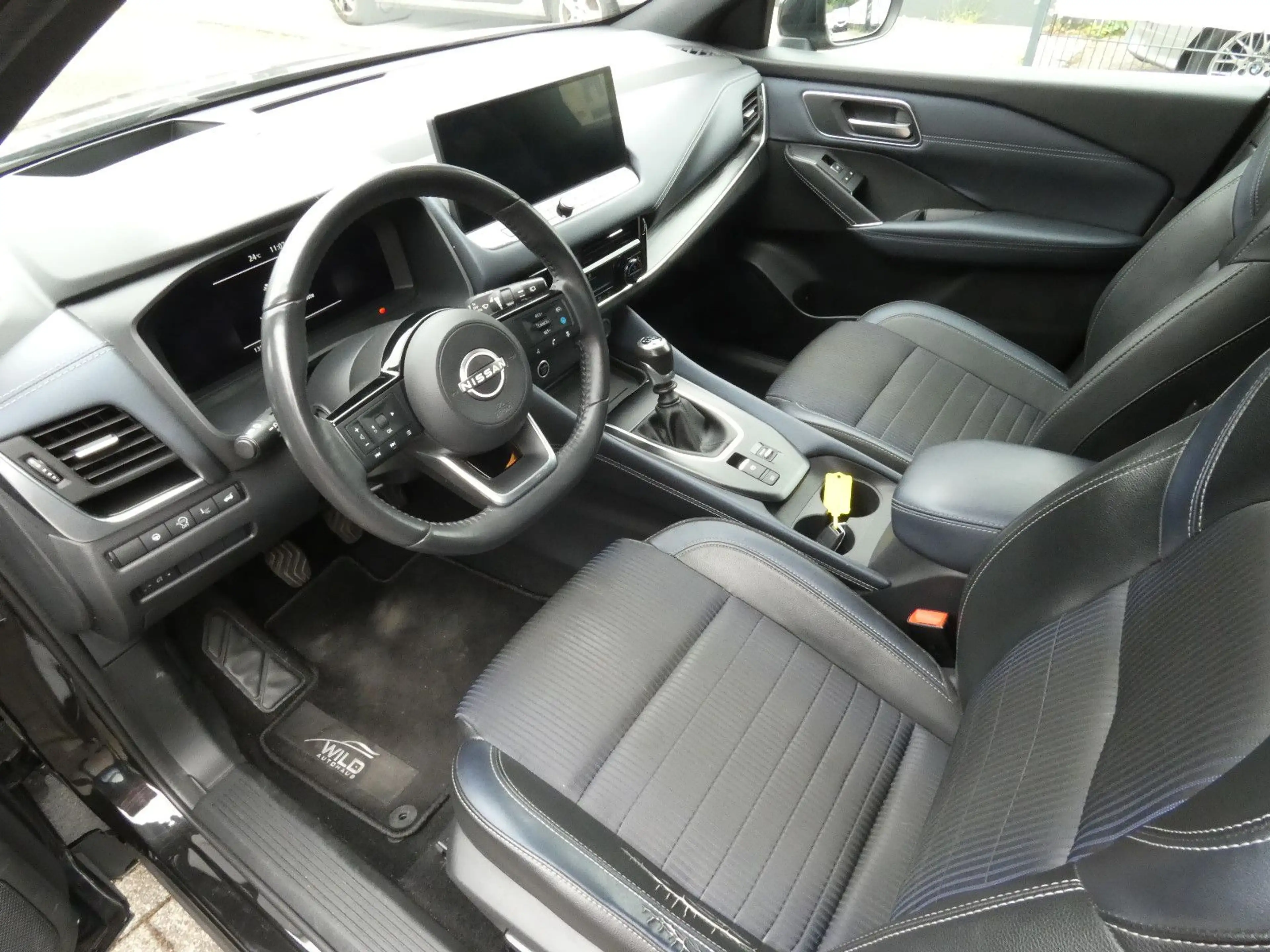 Nissan Qashqai 1.3 Tekna*Panorama*Head-up*LED*19-Zoll — photo 10