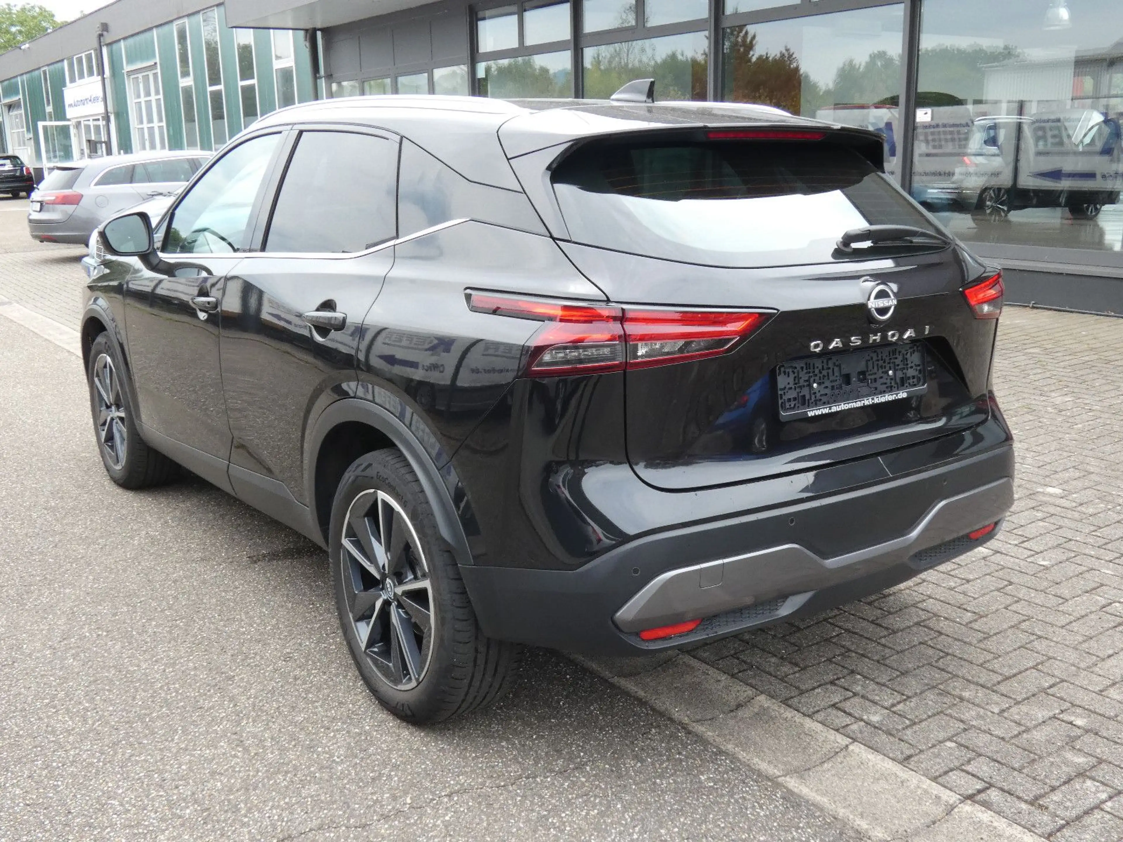 Nissan Qashqai 1.3 Tekna*Panorama*Head-up*LED*19-Zoll — photo 4