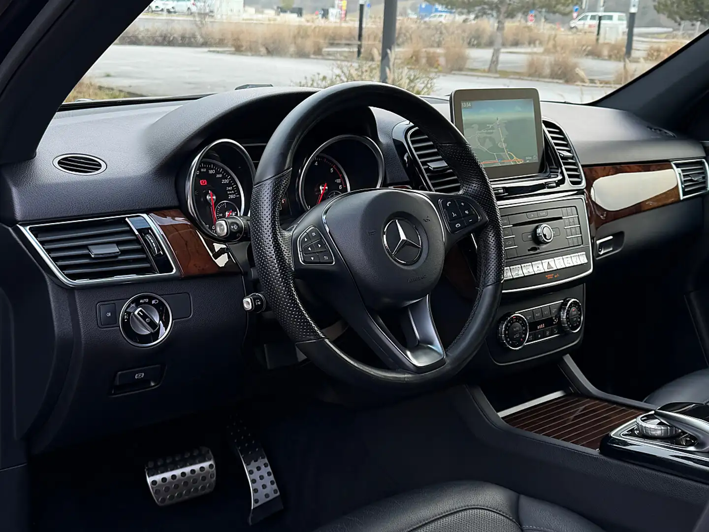 Mercedes-Benz GLE 250 // AMG-Line // Massage // GARANTIE // Standheizung Noir - 2