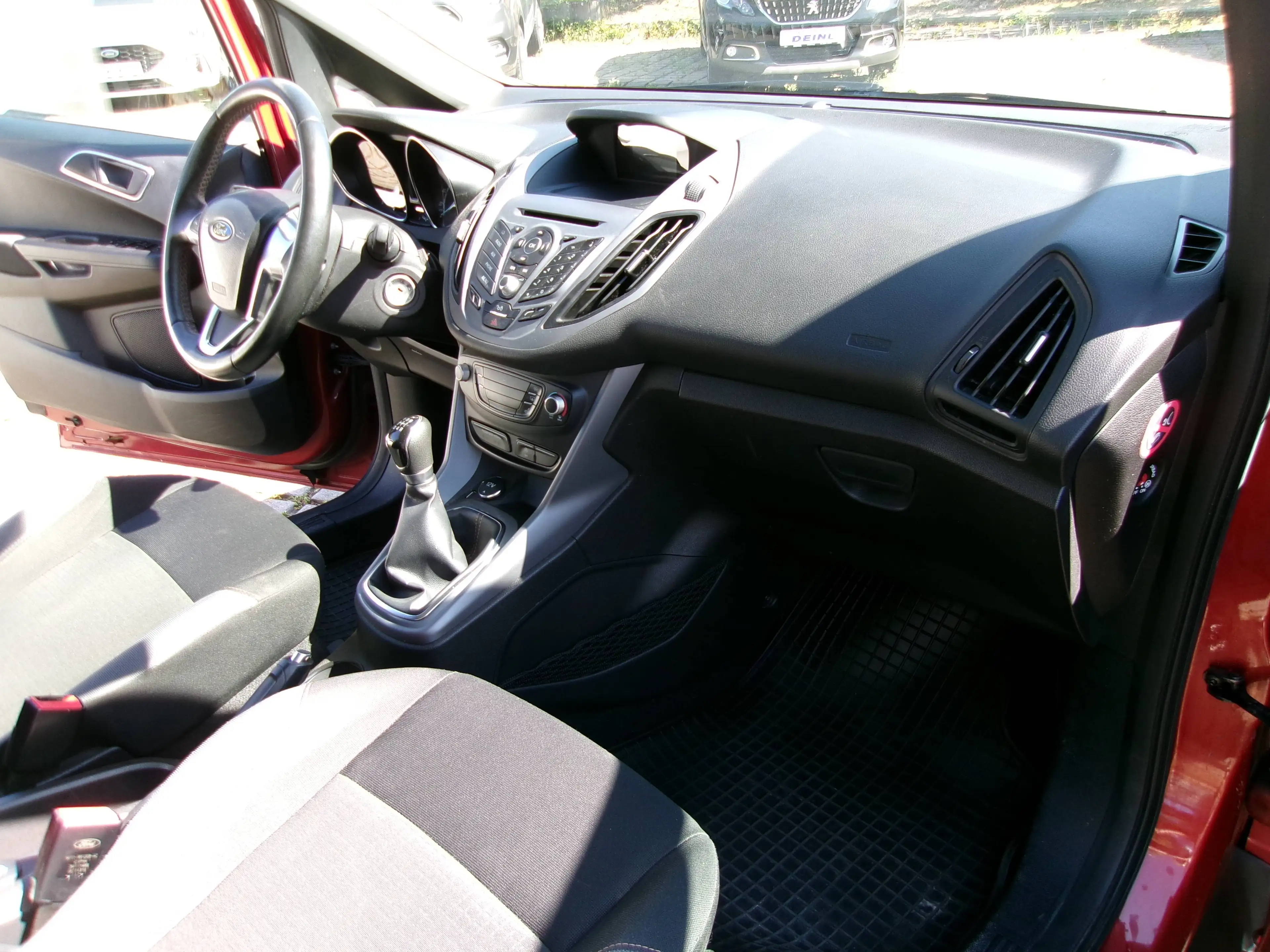 Ford B-Max Sync Edition / Anhängerkupplung — photo 11