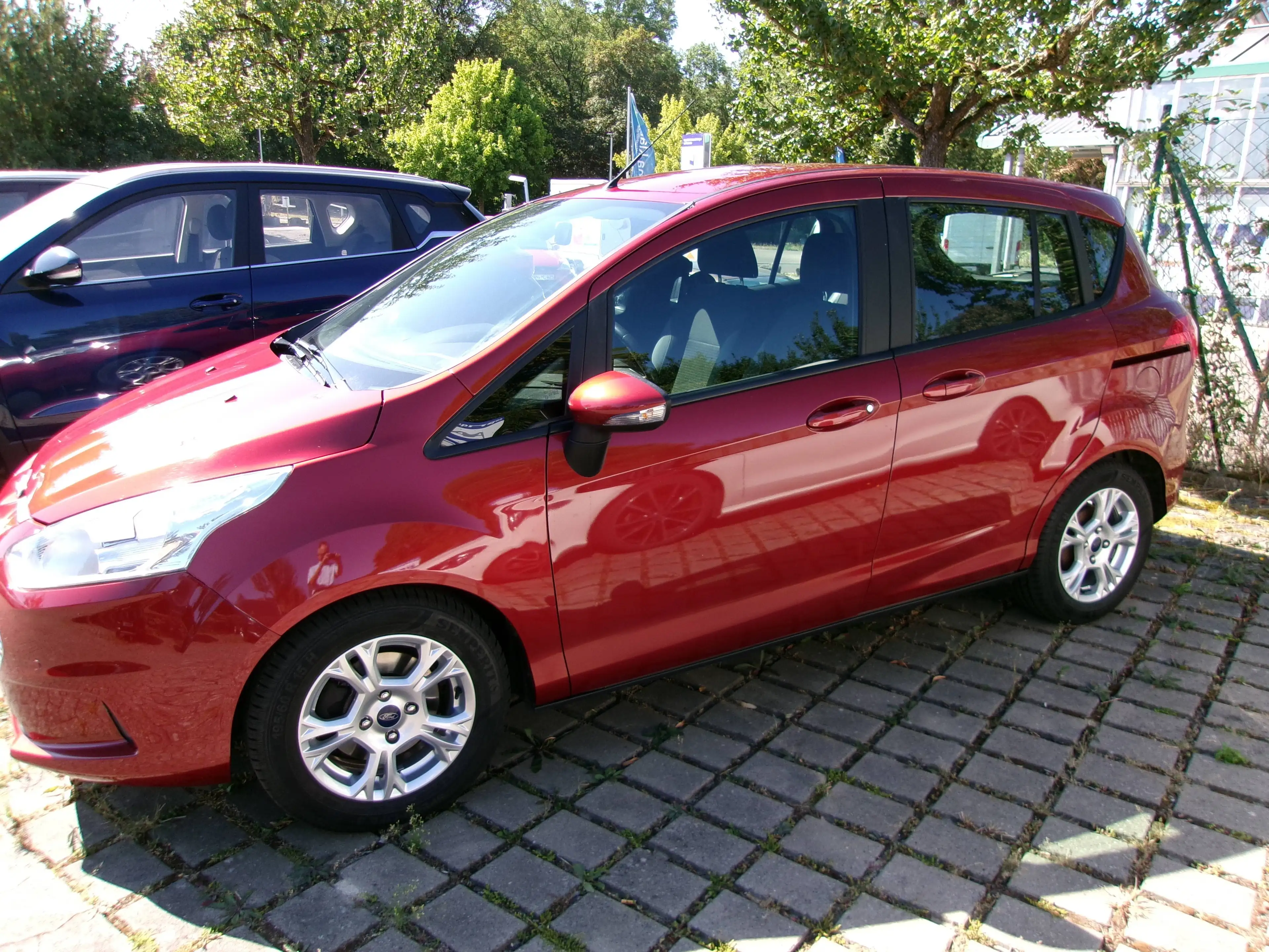 Ford B-Max Sync Edition / Anhängerkupplung — photo 4