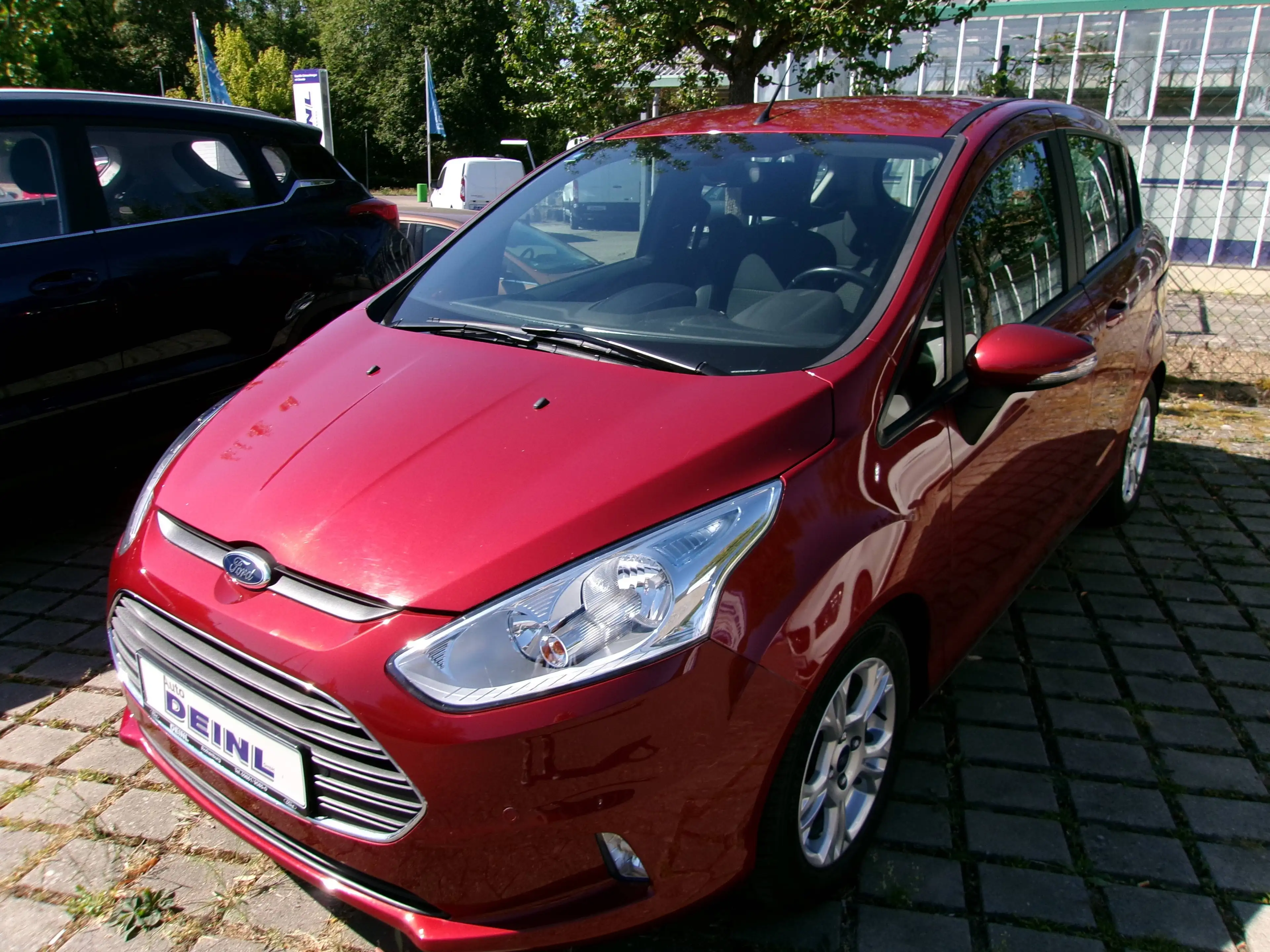 Ford B-Max Sync Edition / Anhängerkupplung — photo 3