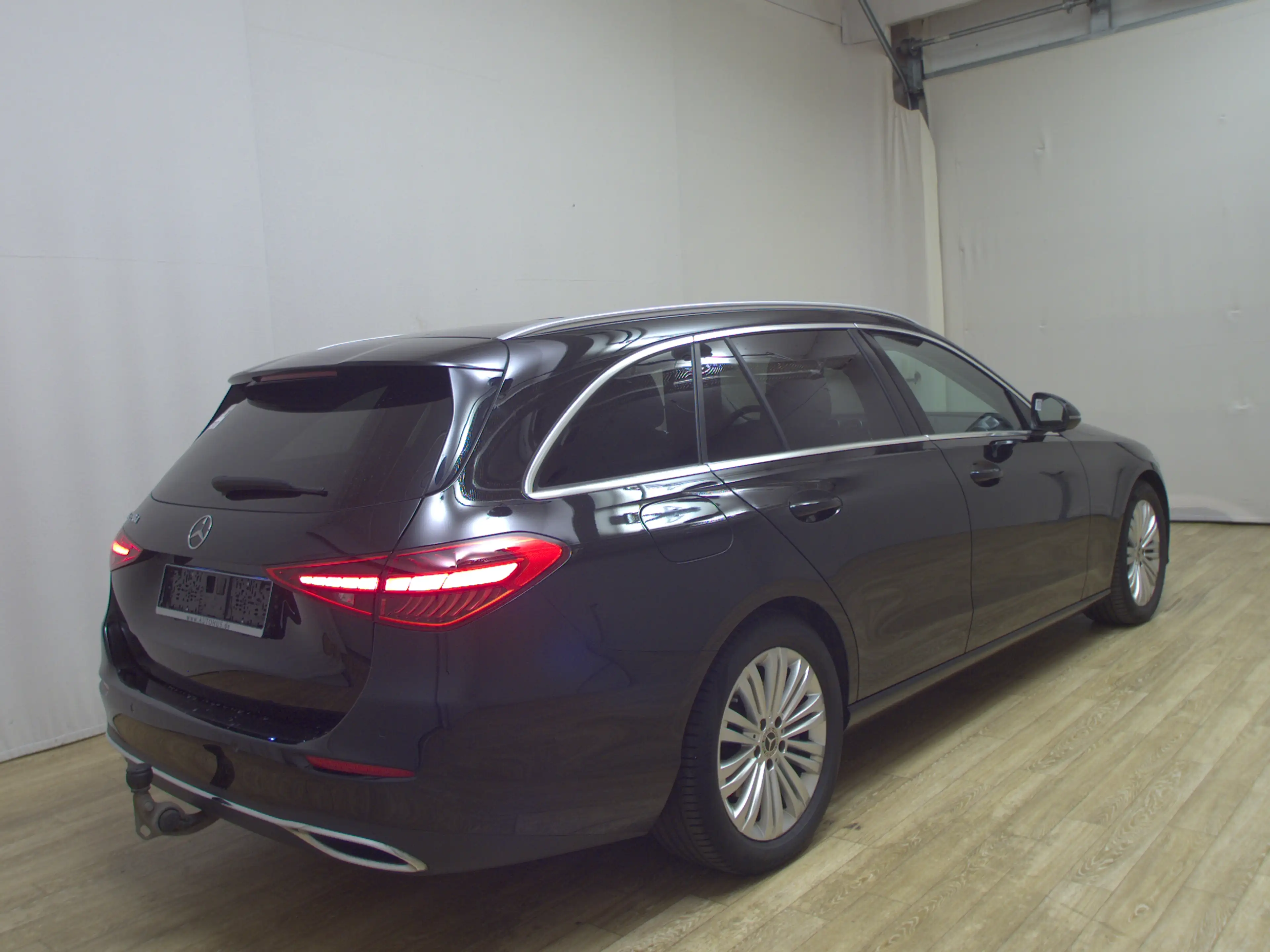Mercedes-Benz C 220 C 220 T d Avantgarde Leder Navi LED AHK Kamera — photo 4